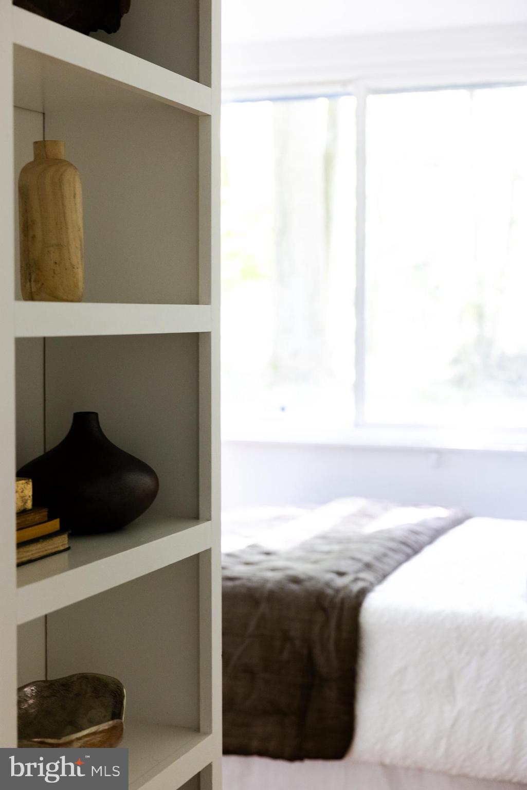 EAST FALLS - Residential