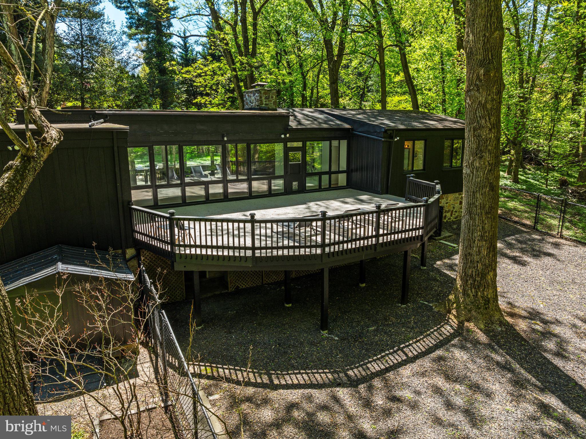 EAST FALLS - Residential