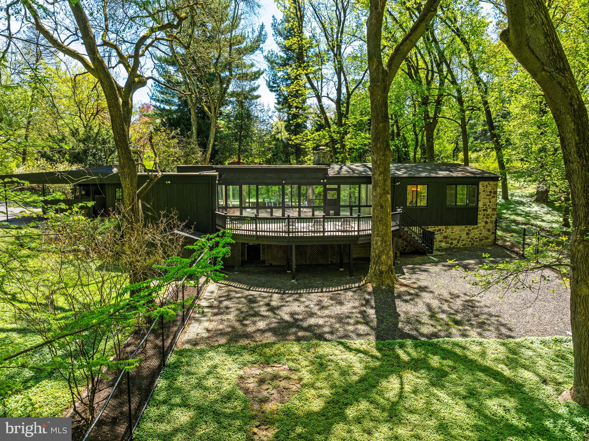 EAST FALLS - Residential