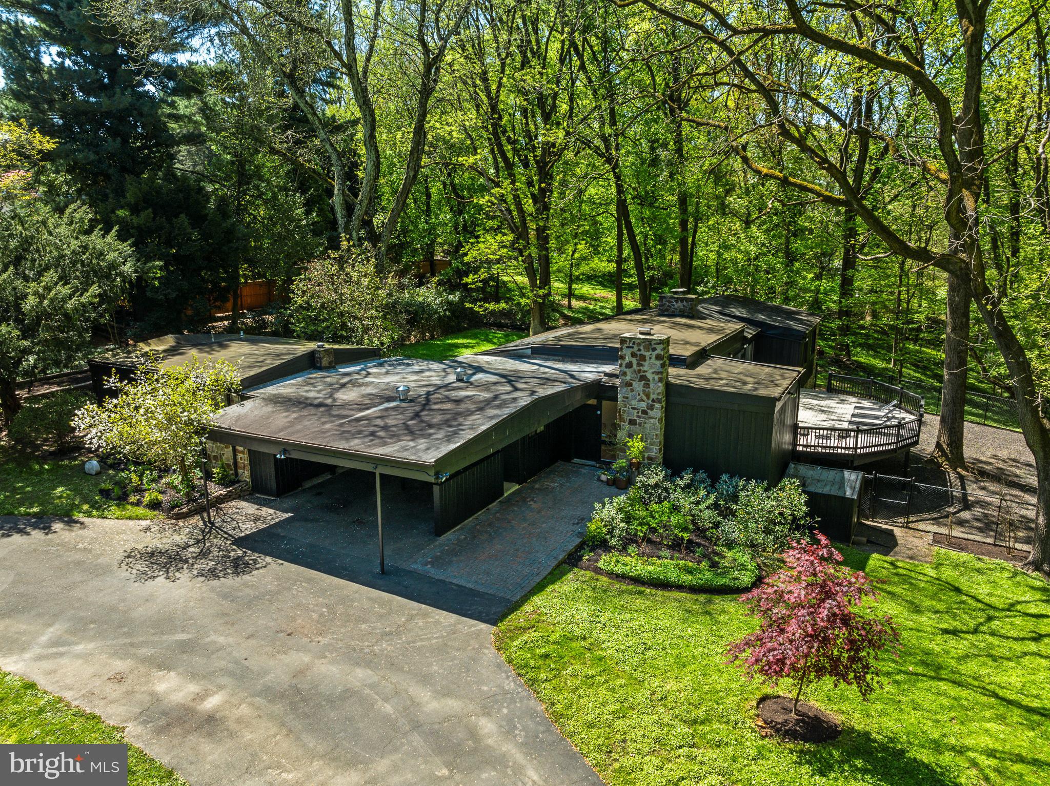 EAST FALLS - Residential