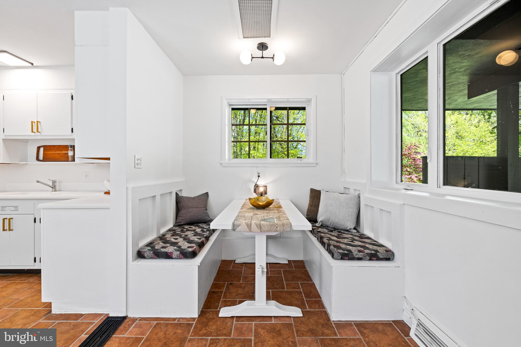 EAST FALLS - Residential