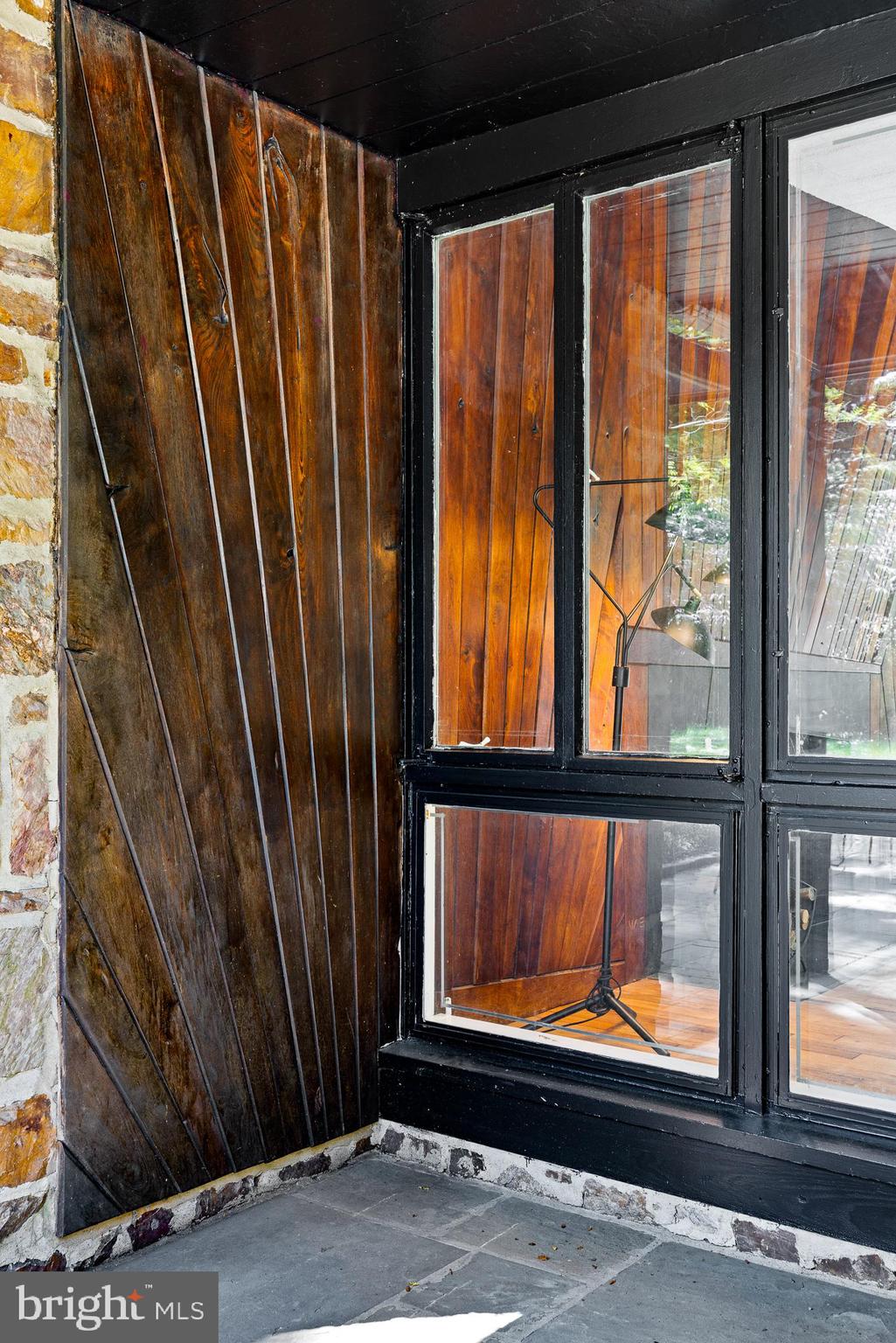 EAST FALLS - Residential