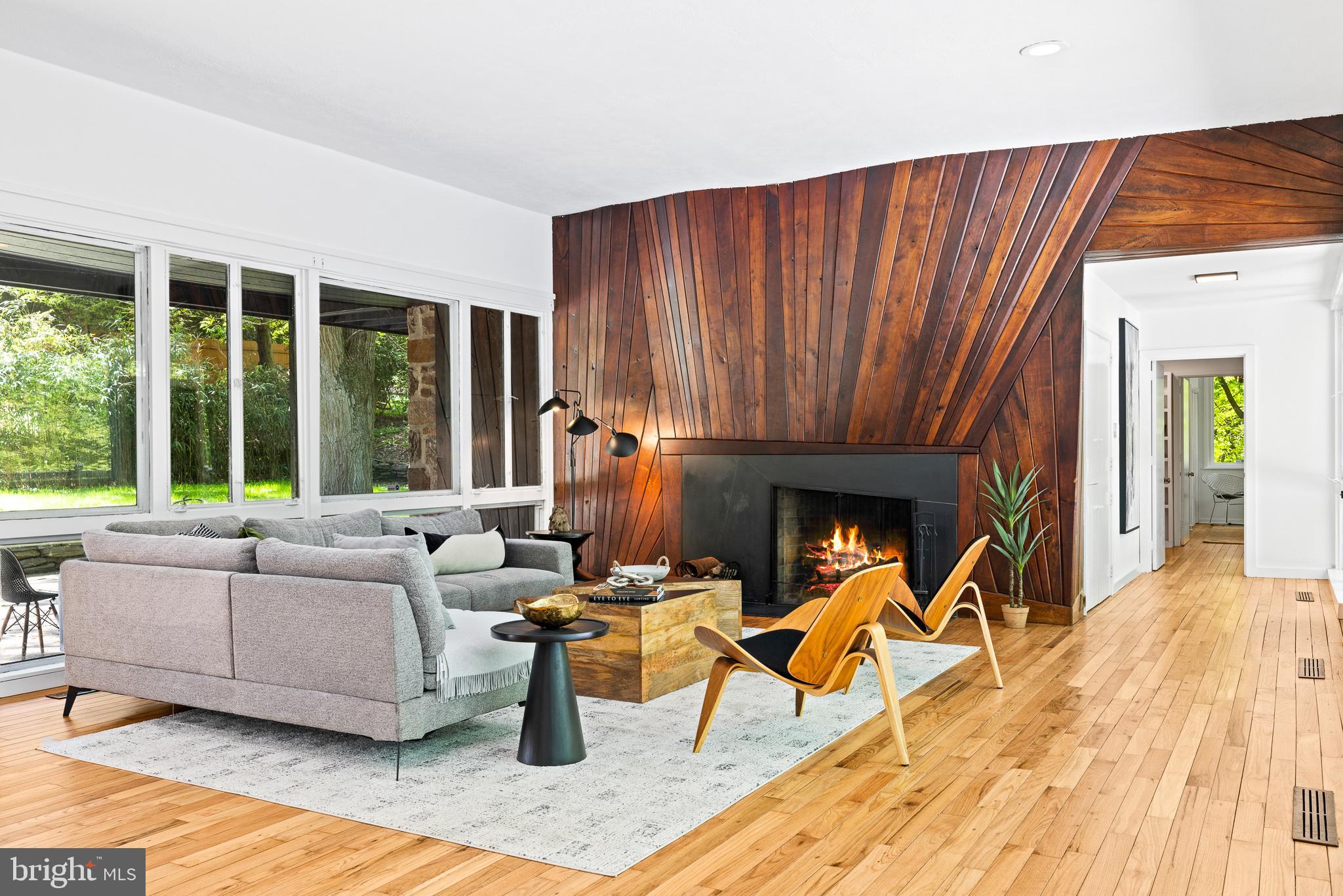 EAST FALLS - Residential