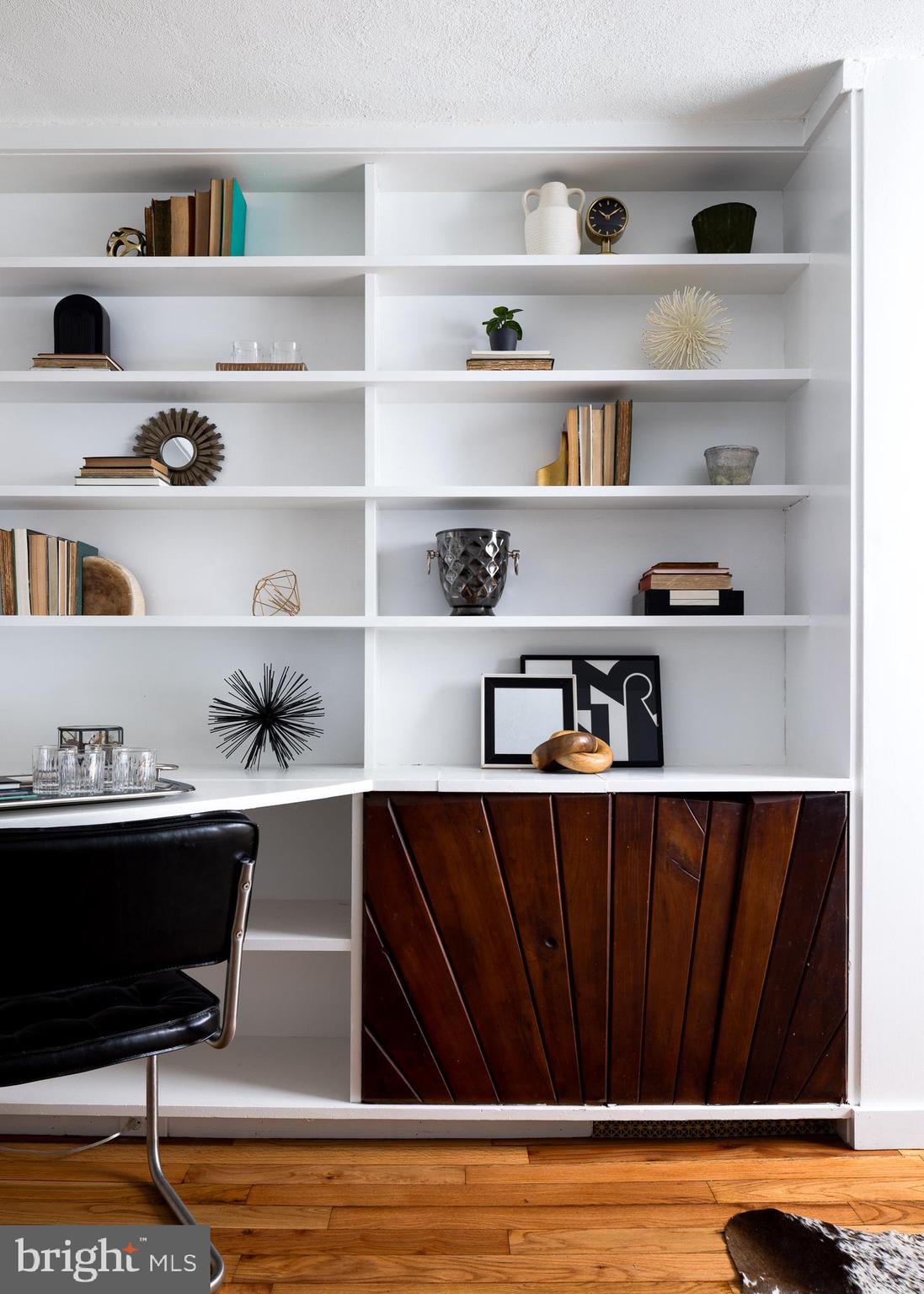 EAST FALLS - Residential