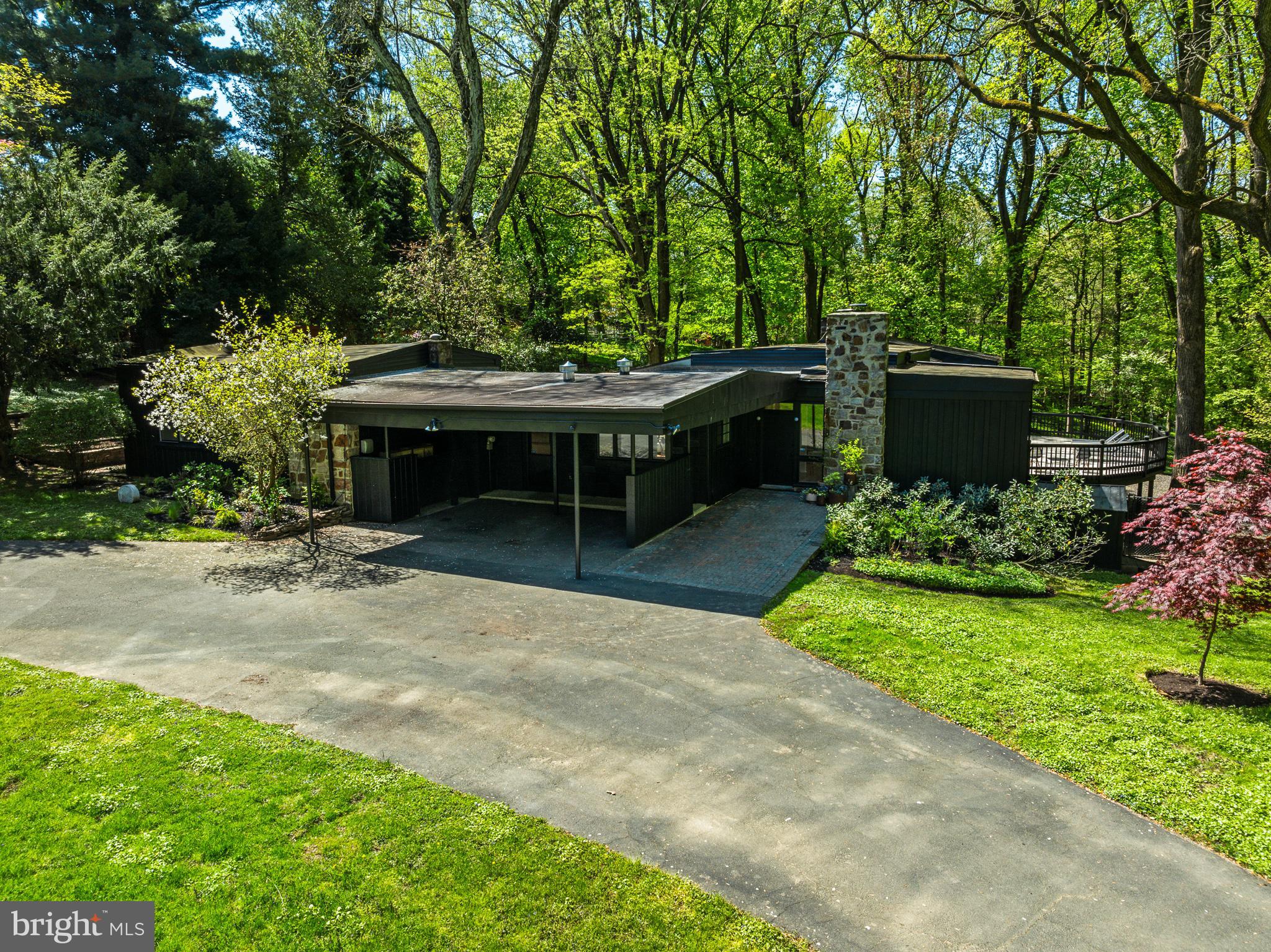 EAST FALLS - Residential