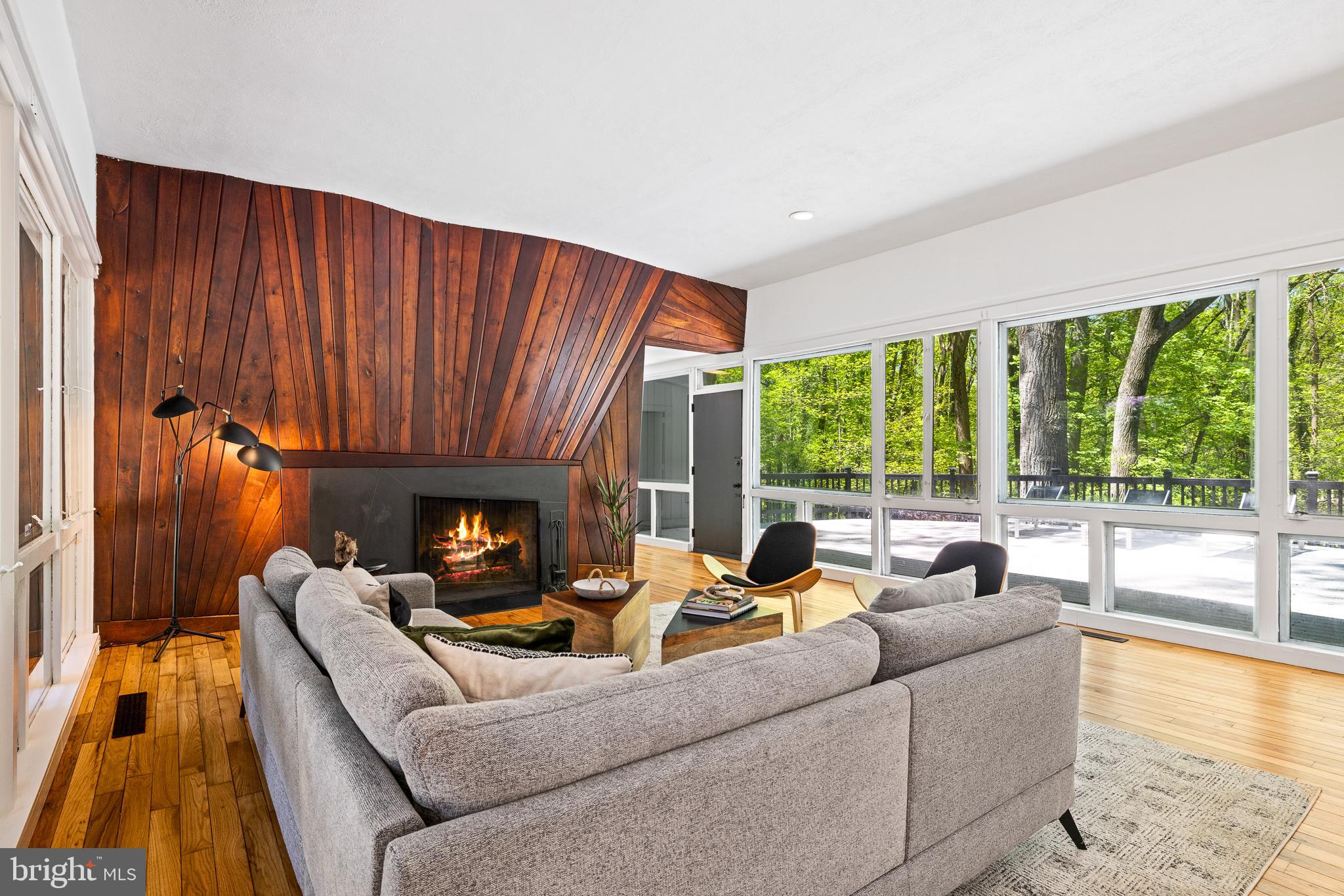 EAST FALLS - Residential