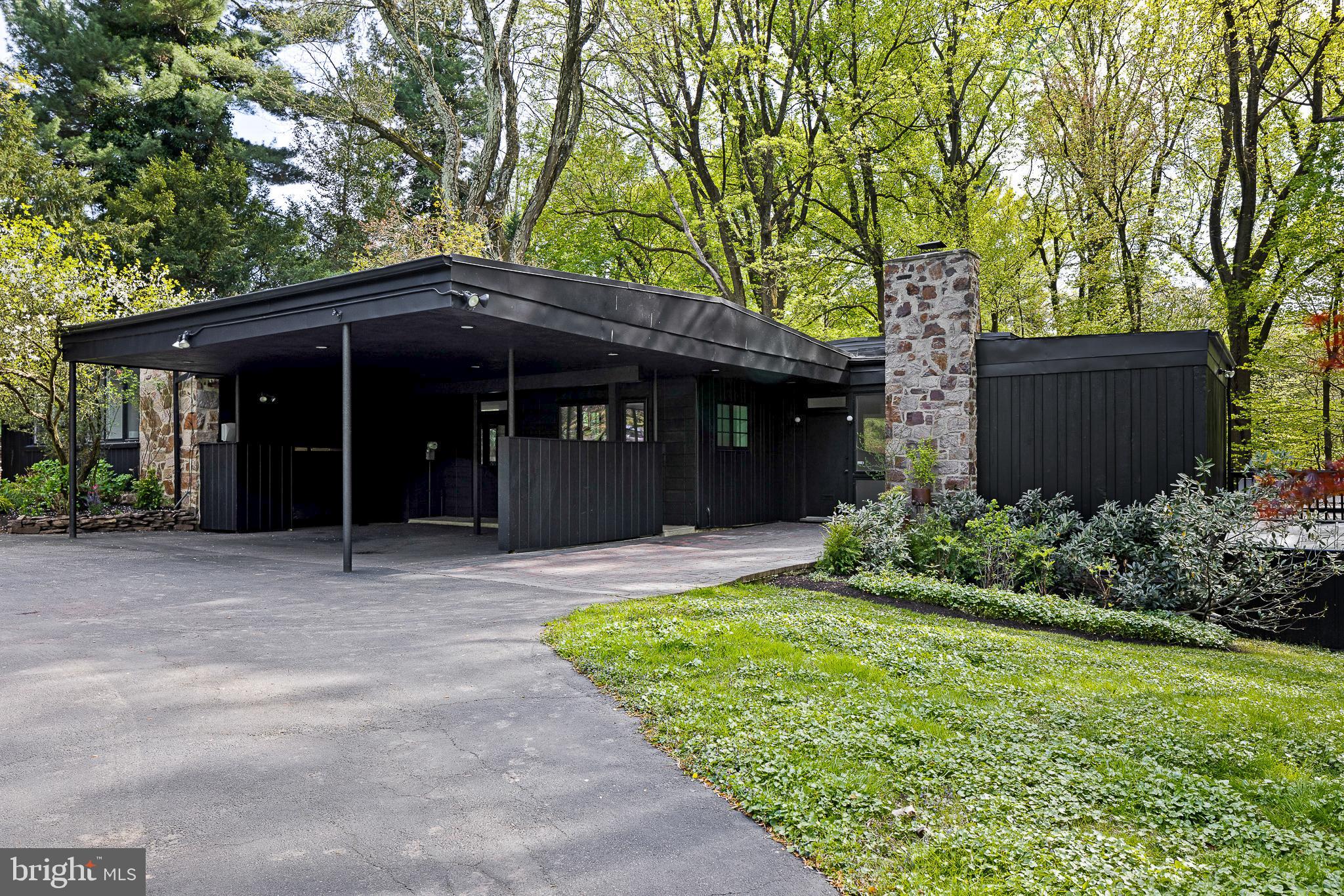 EAST FALLS - Residential