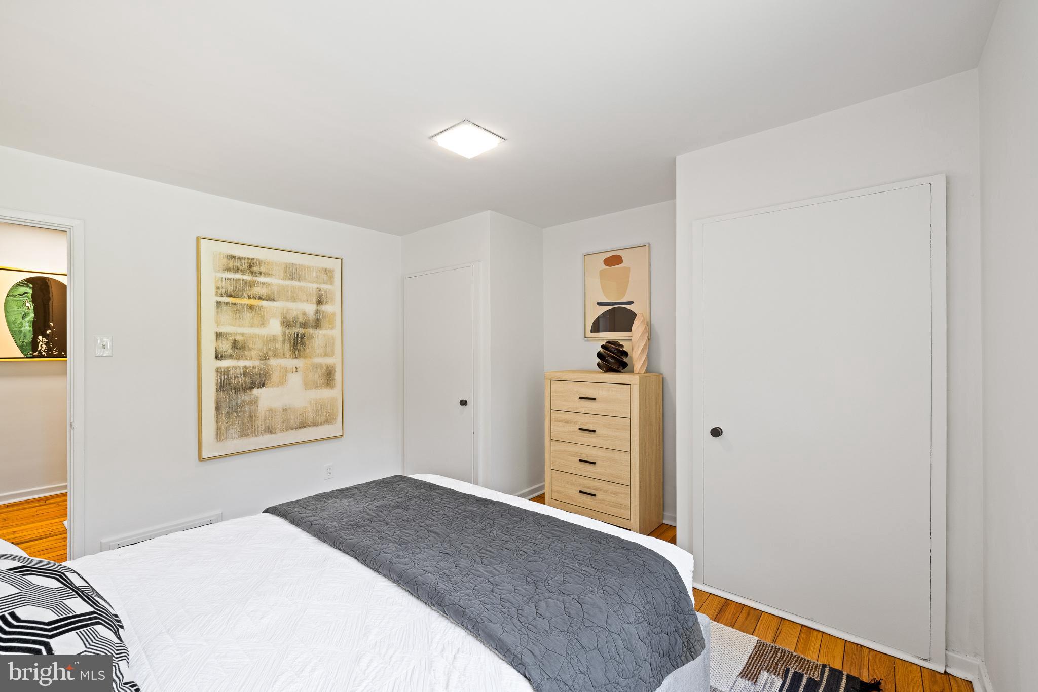 EAST FALLS - Residential