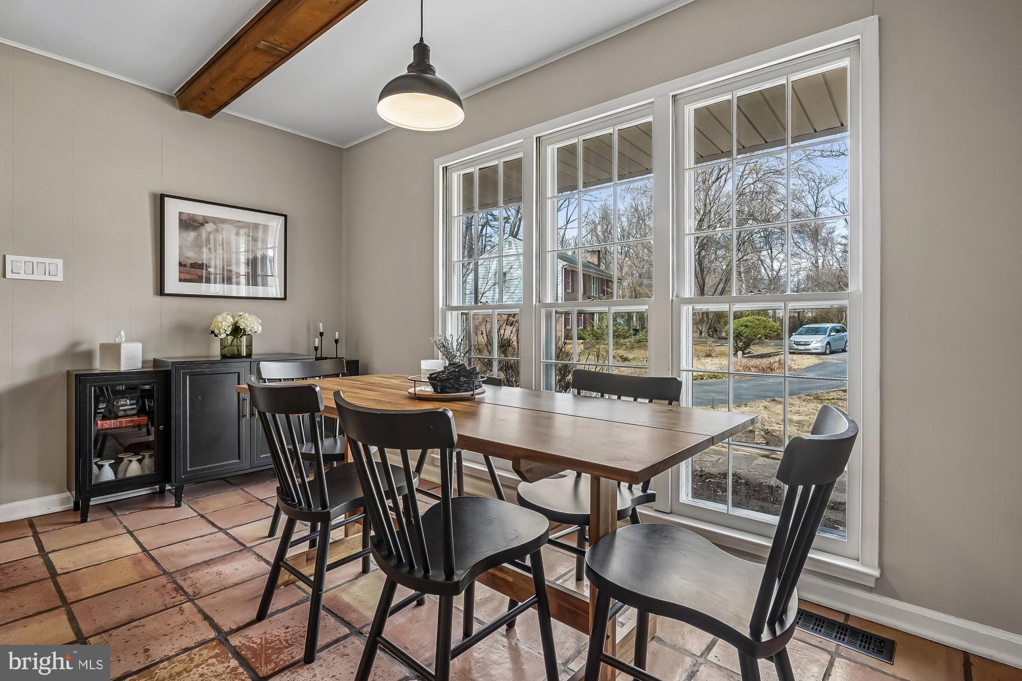 RESTON - Residential