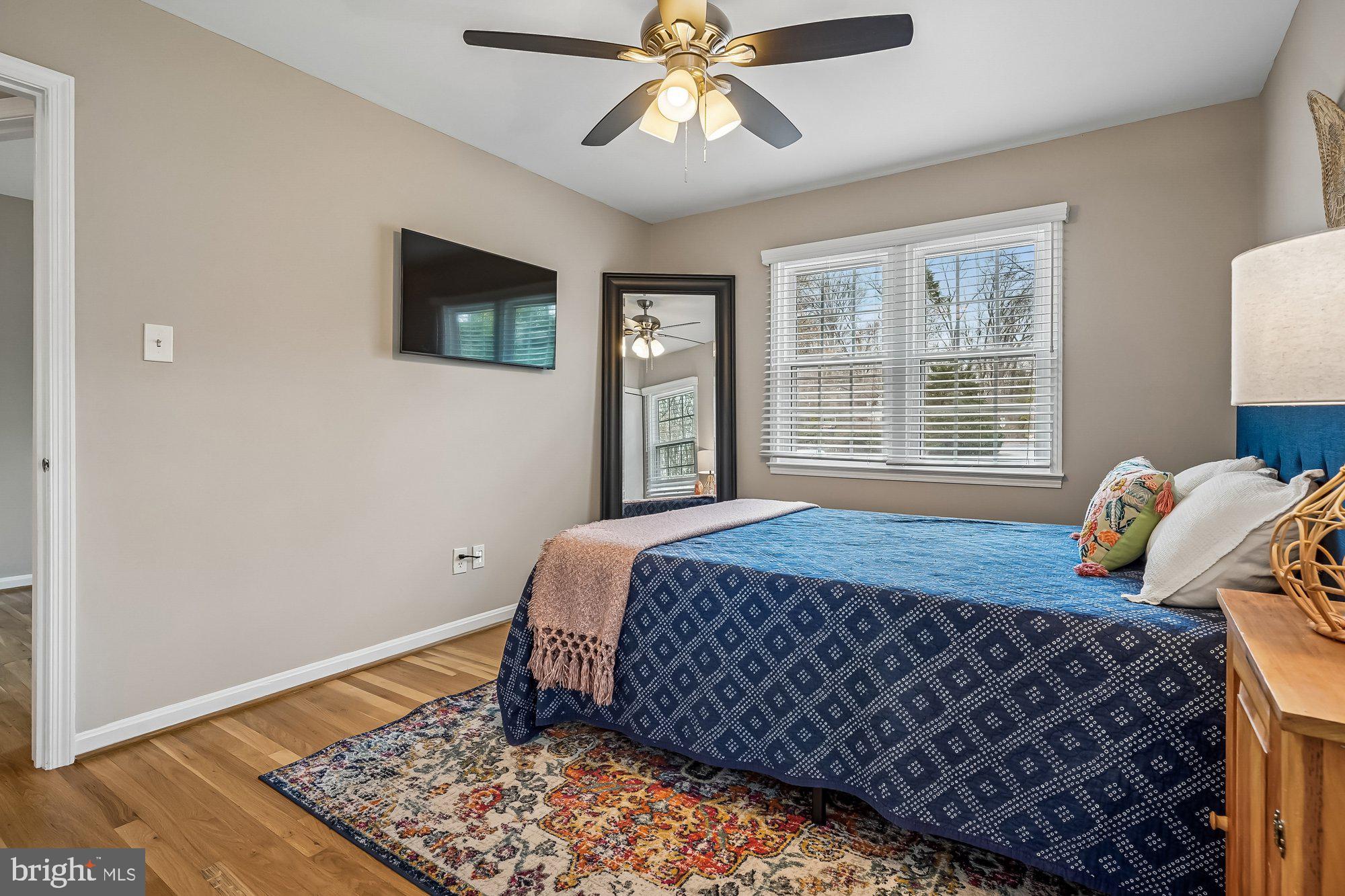 RESTON - Residential