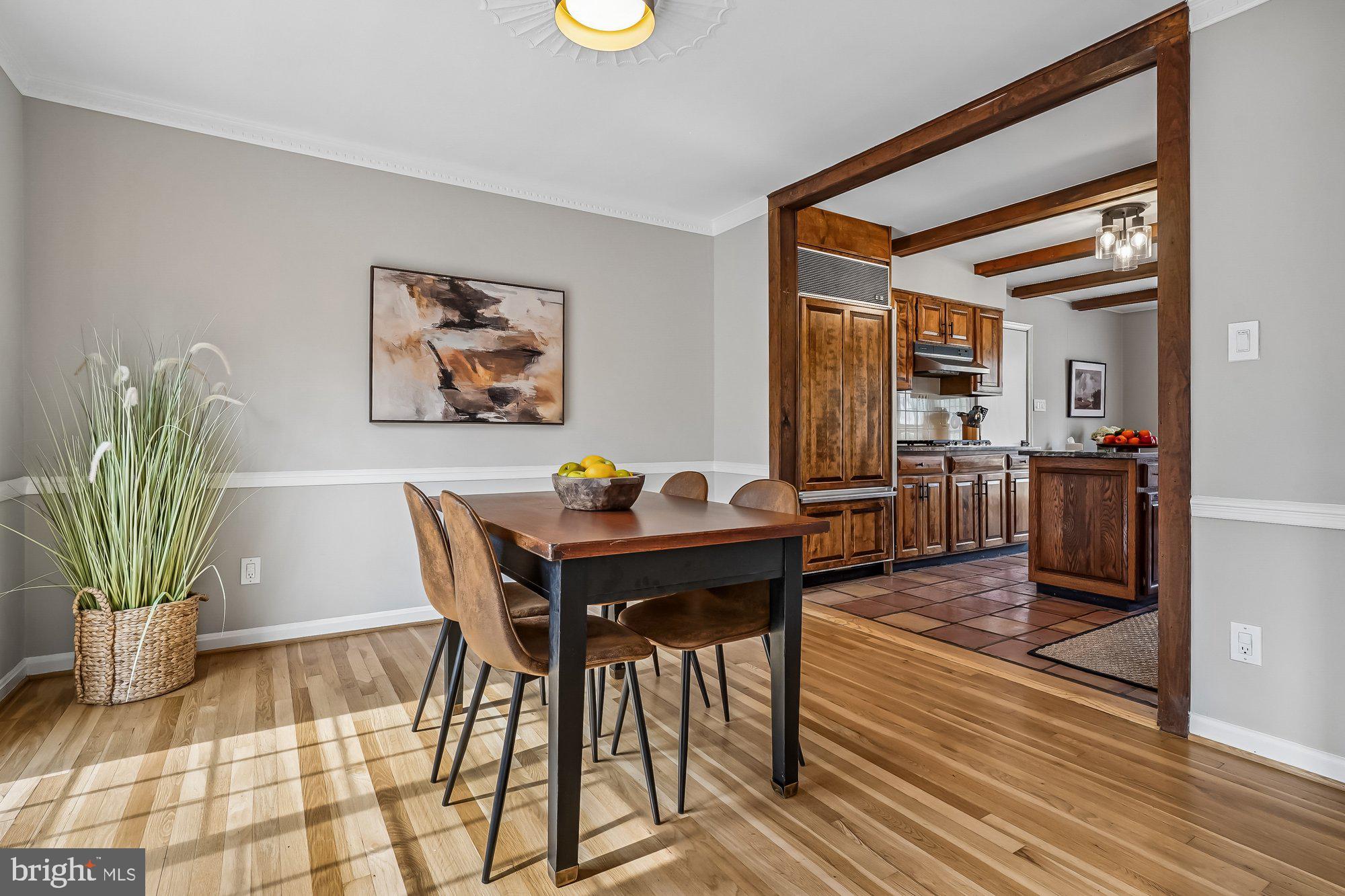 RESTON - Residential