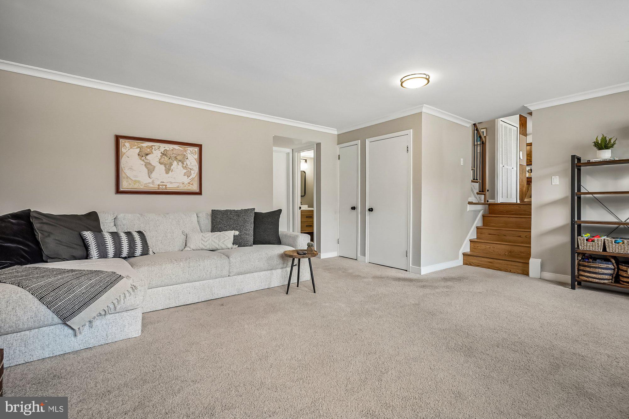 RESTON - Residential