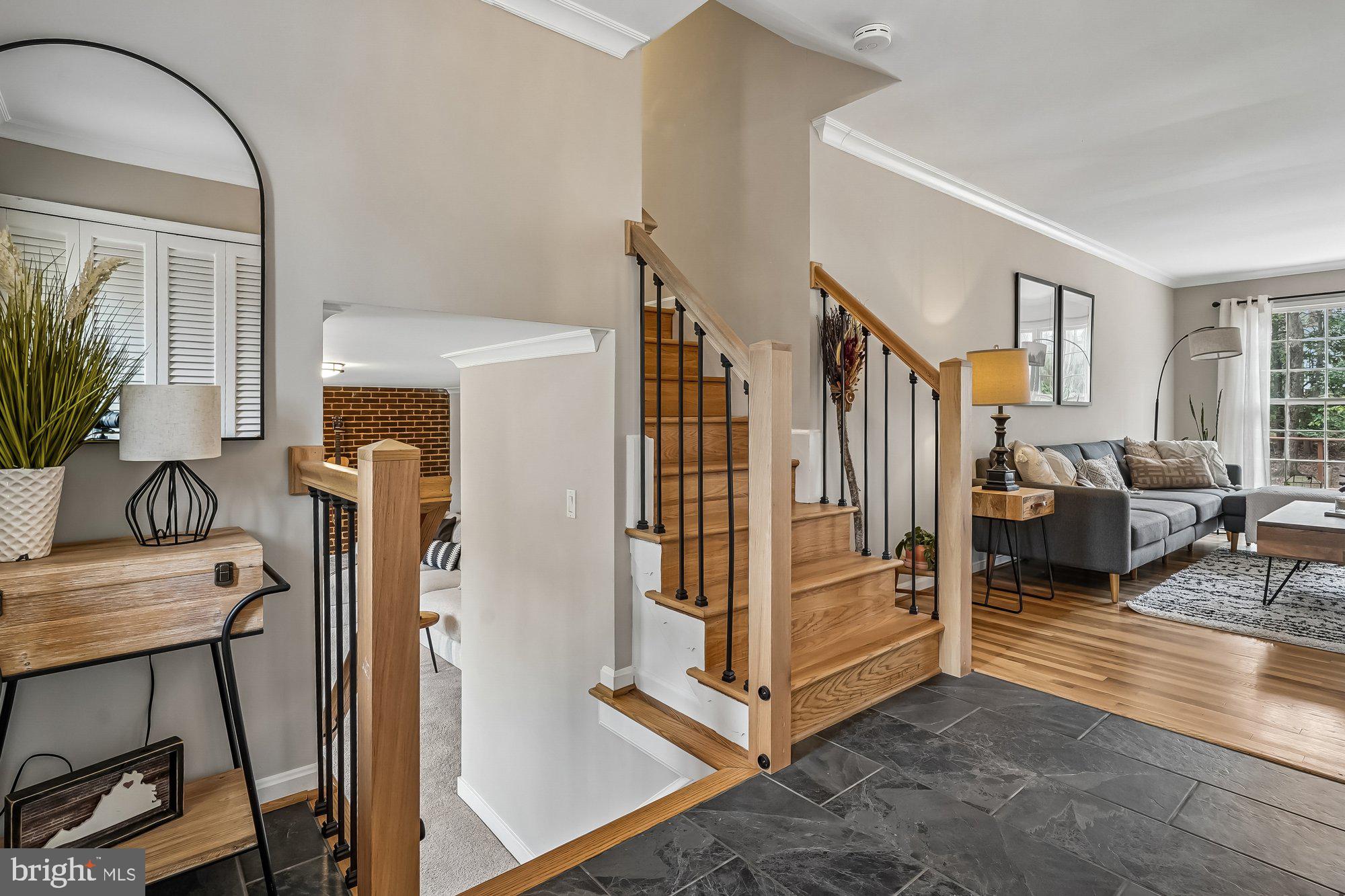 RESTON - Residential