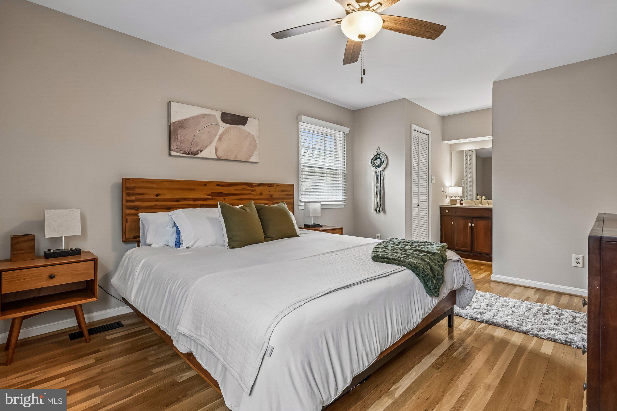 RESTON - Residential