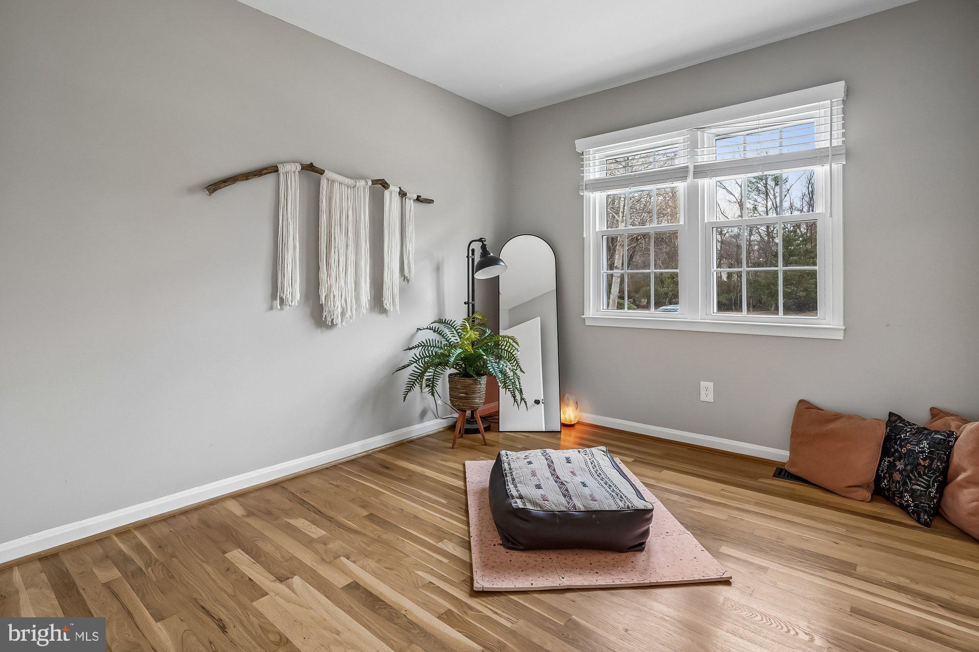 RESTON - Residential