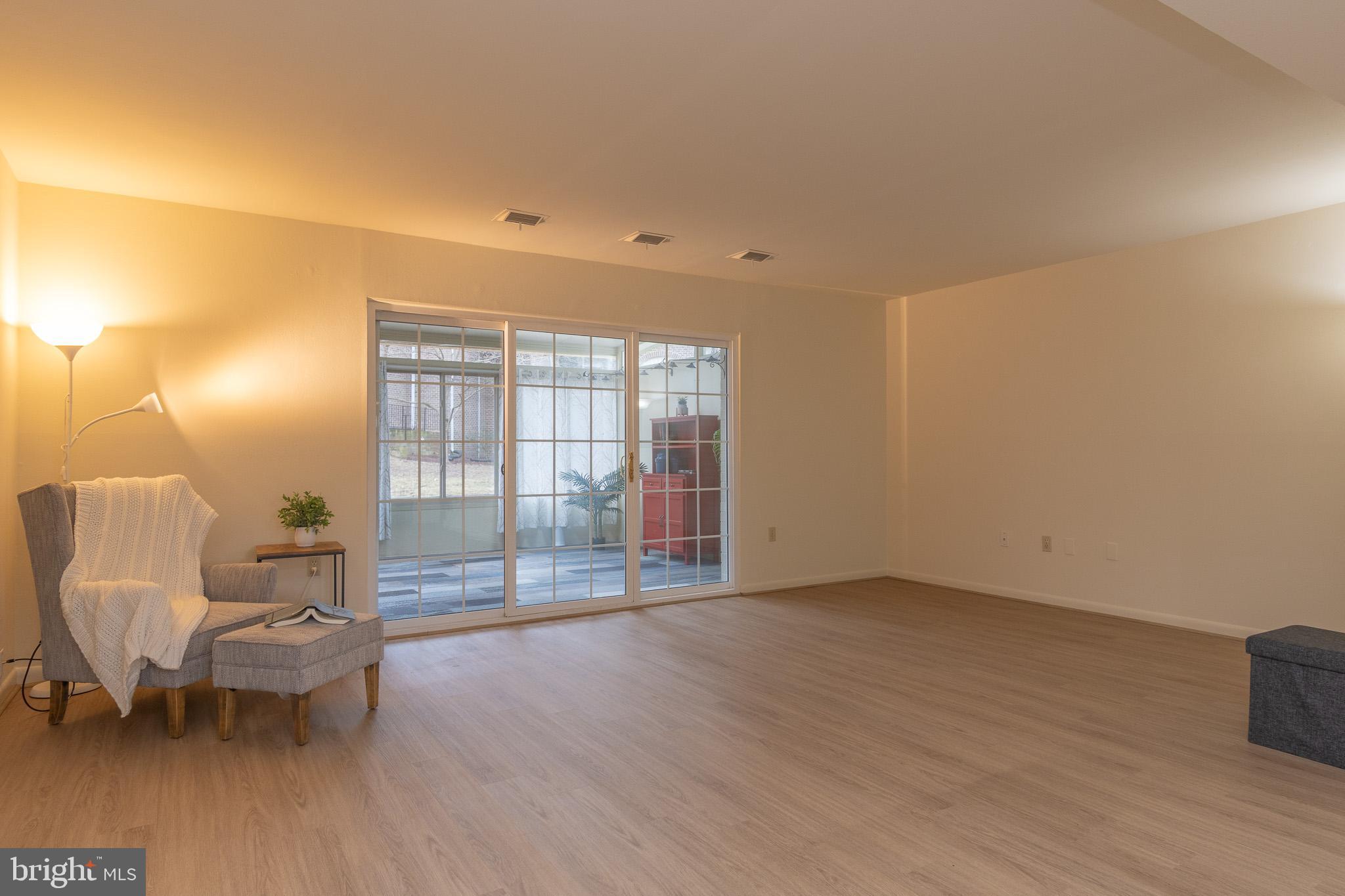 LEISURE WORLD - Residential