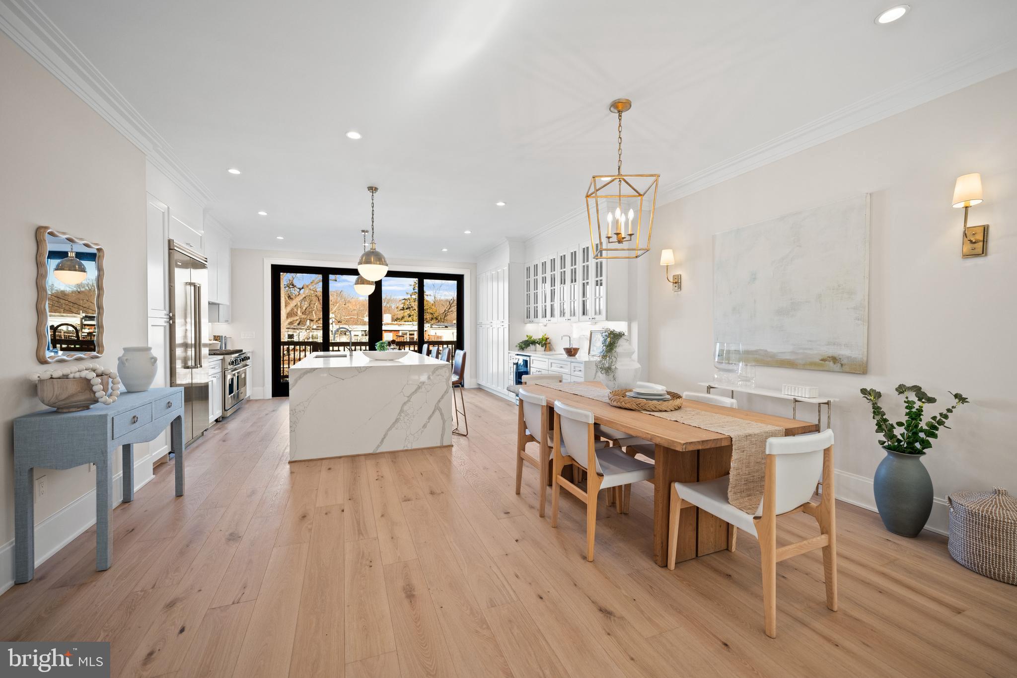 1863 NEWTON STREET NW