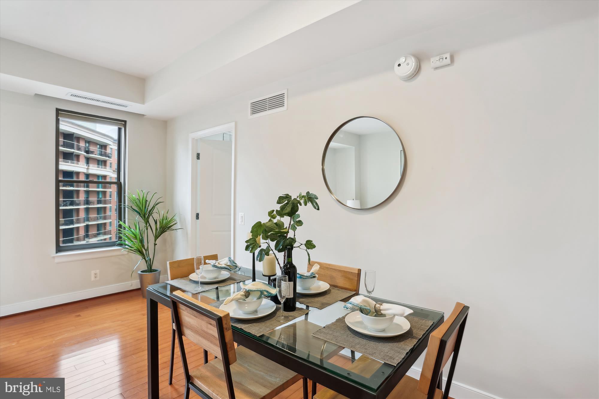 LIONSGATE - Residential