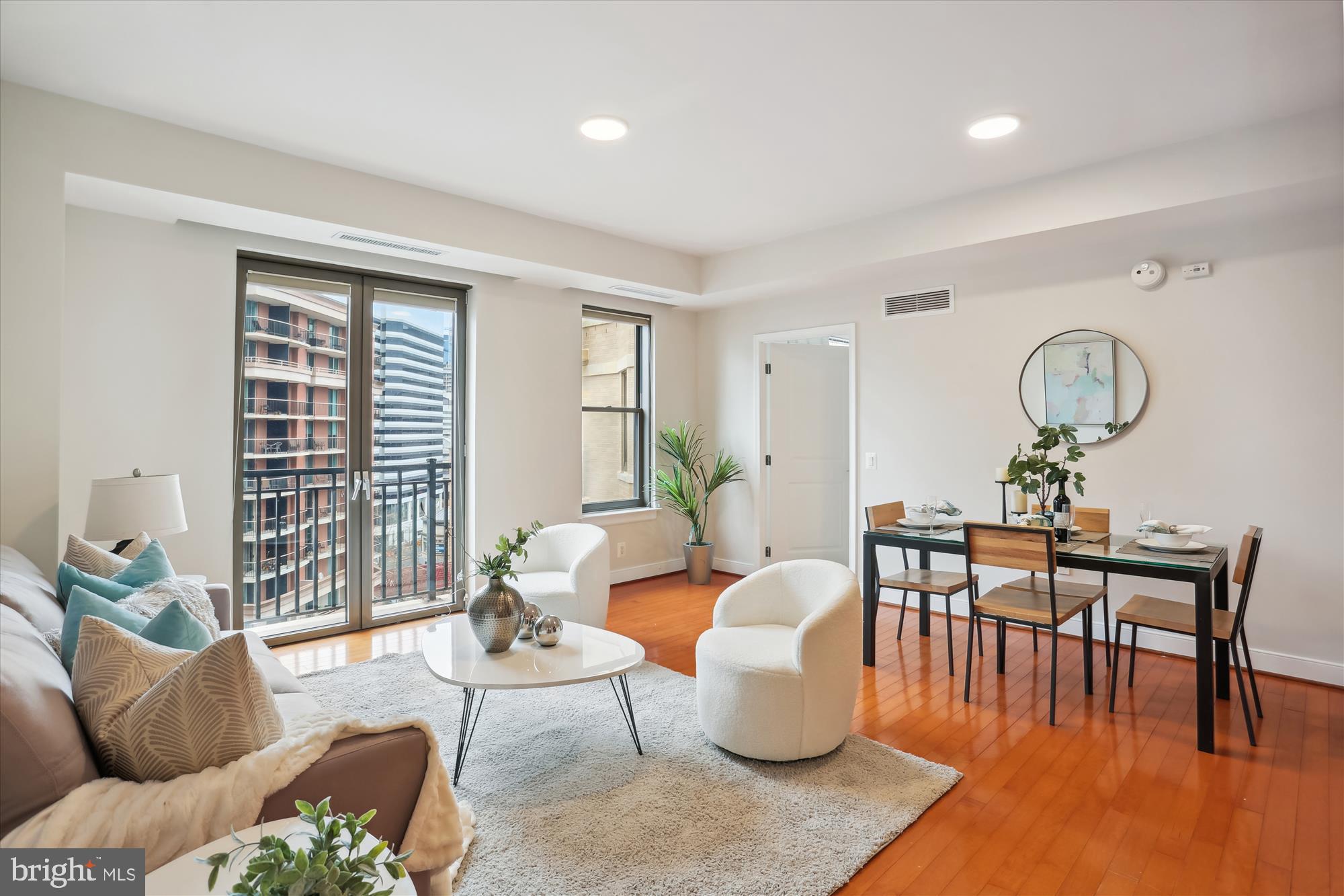 LIONSGATE - Residential