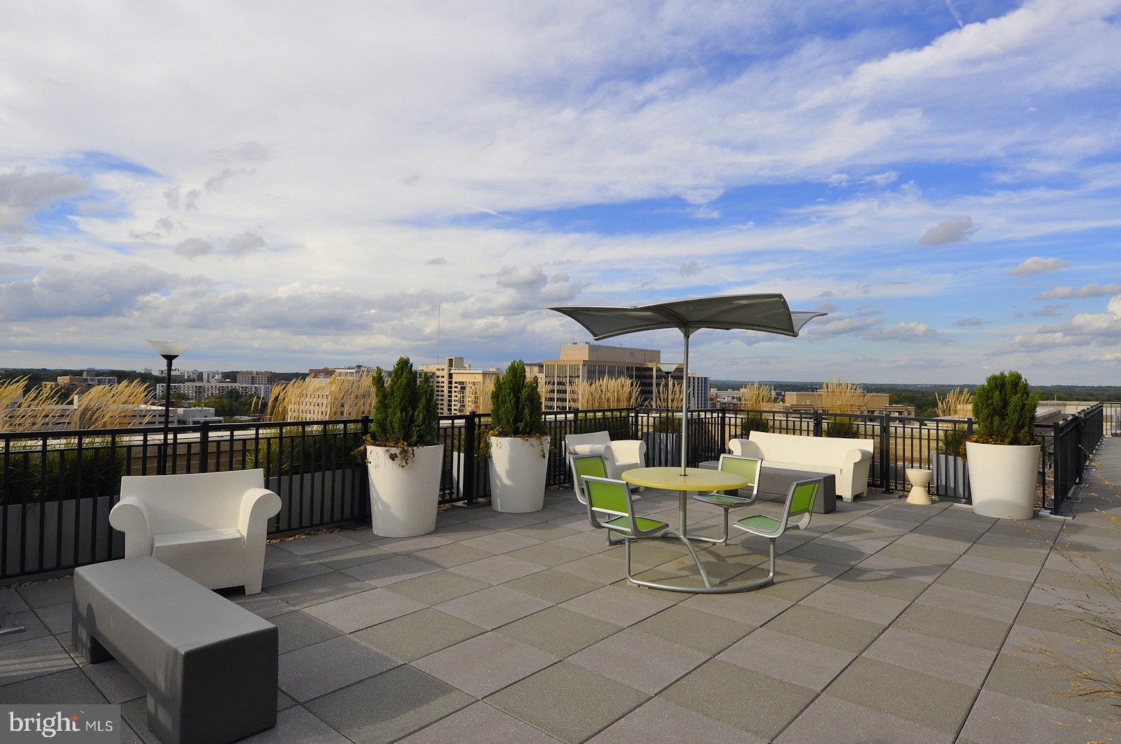 LIONSGATE - Residential