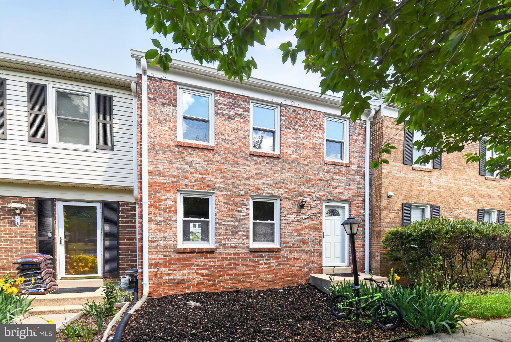 ROCKSHIRE - Residential