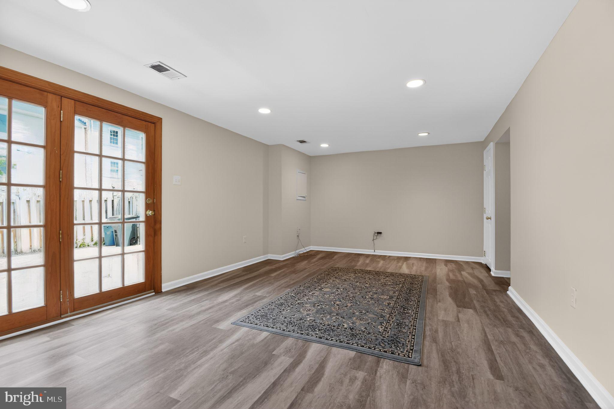 ROCKSHIRE - Residential