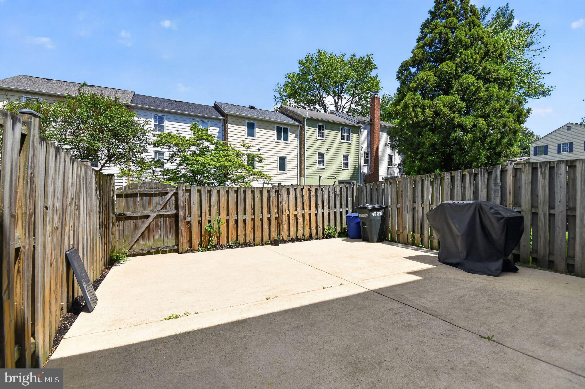 ROCKSHIRE - Residential