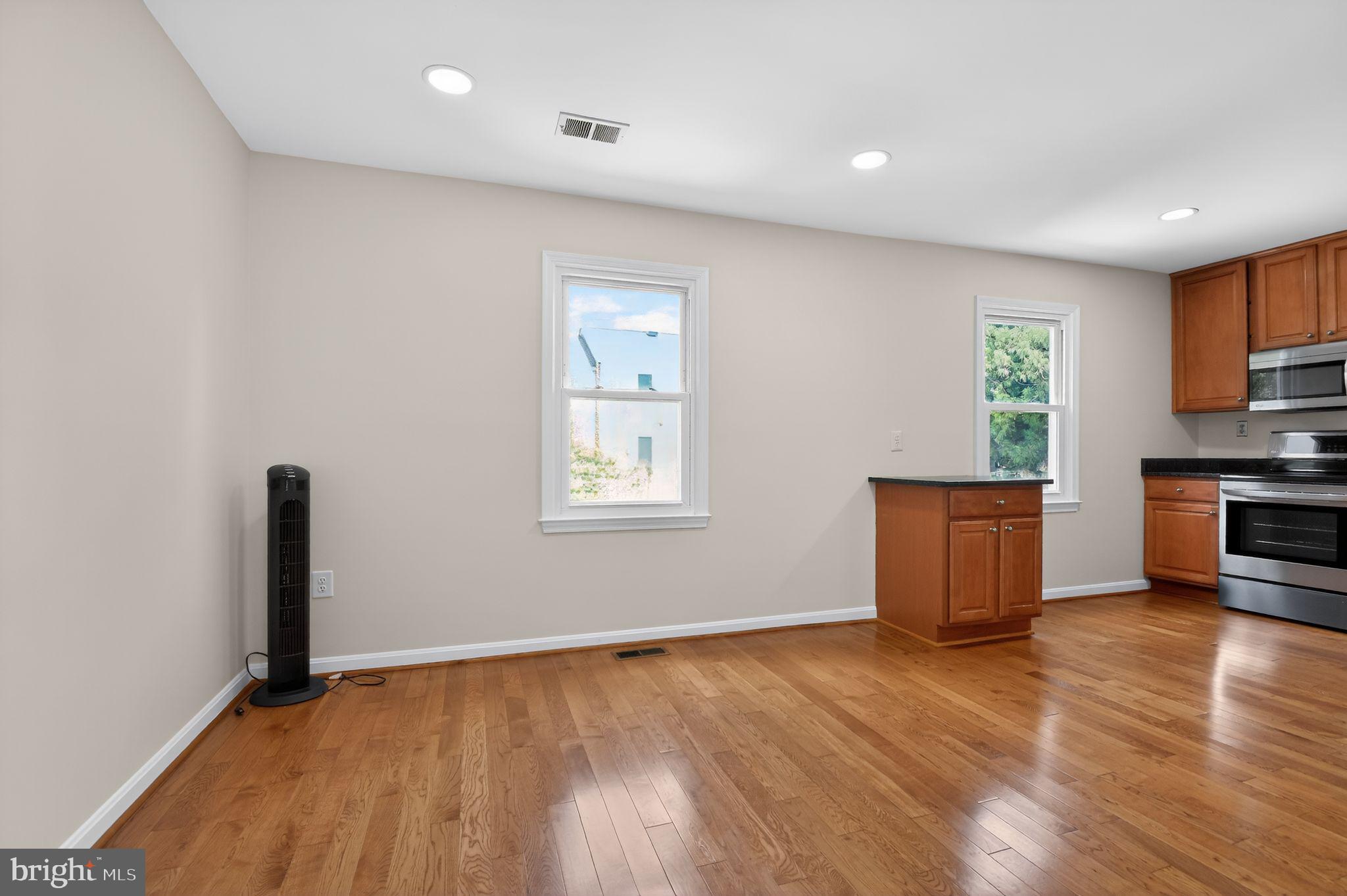 ROCKSHIRE - Residential