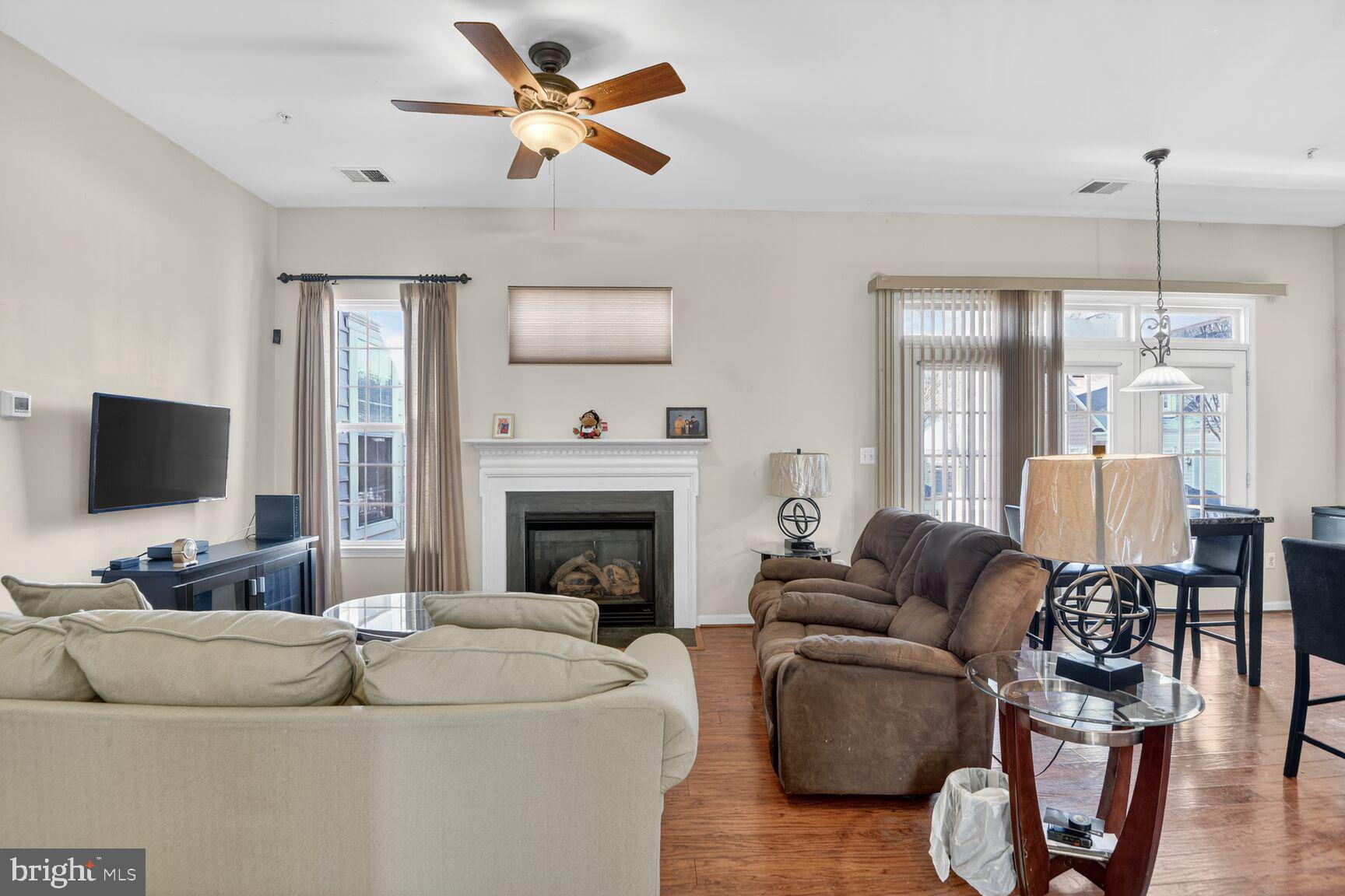 2001 UPSHIRE COURT 67