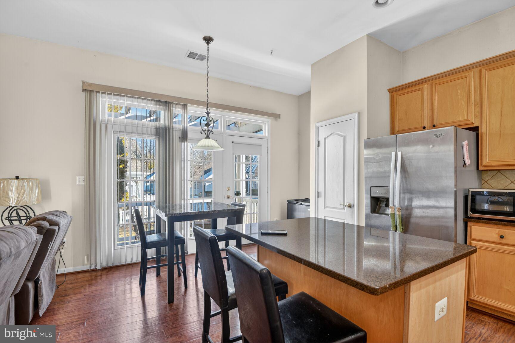 2001 UPSHIRE COURT 67