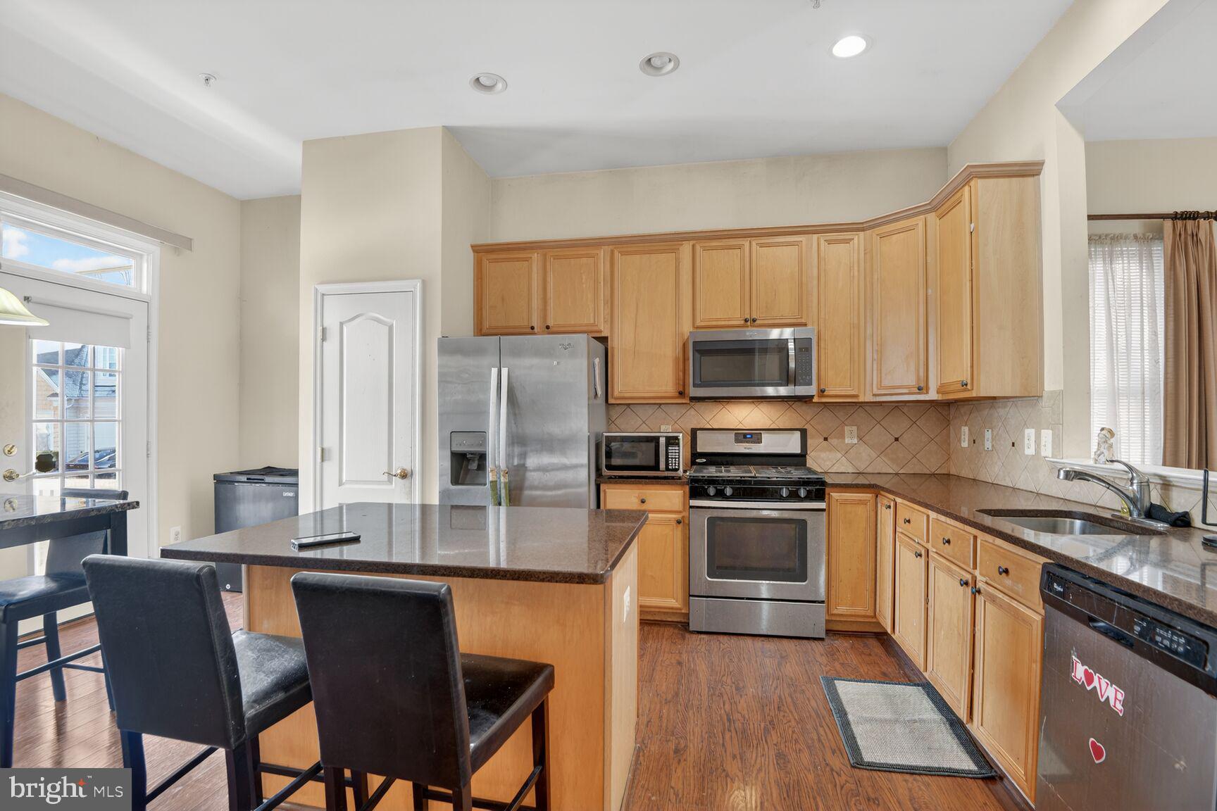 2001 UPSHIRE COURT 67