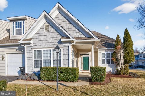 2001 UPSHIRE COURT 67 BOWIE MD 20721