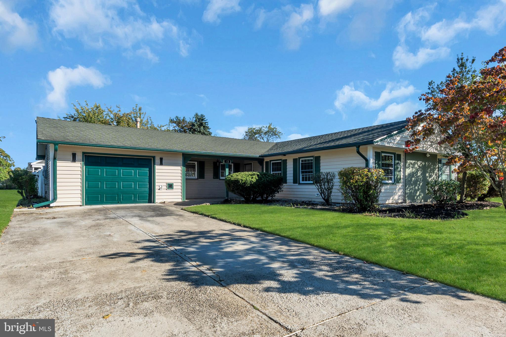 15 TOLEDO LANE