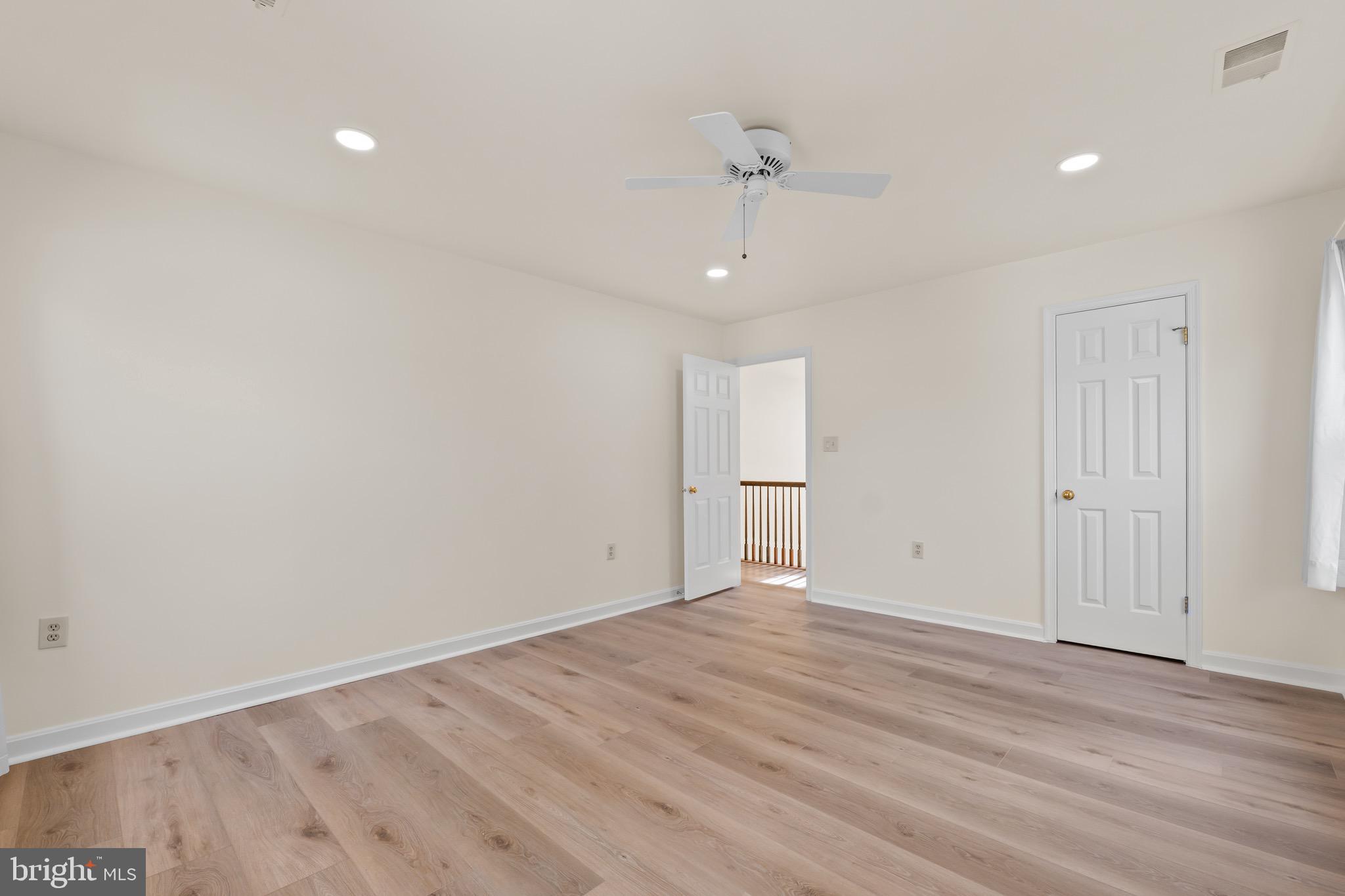 ARLINGTON RIDGE - Residential Lease