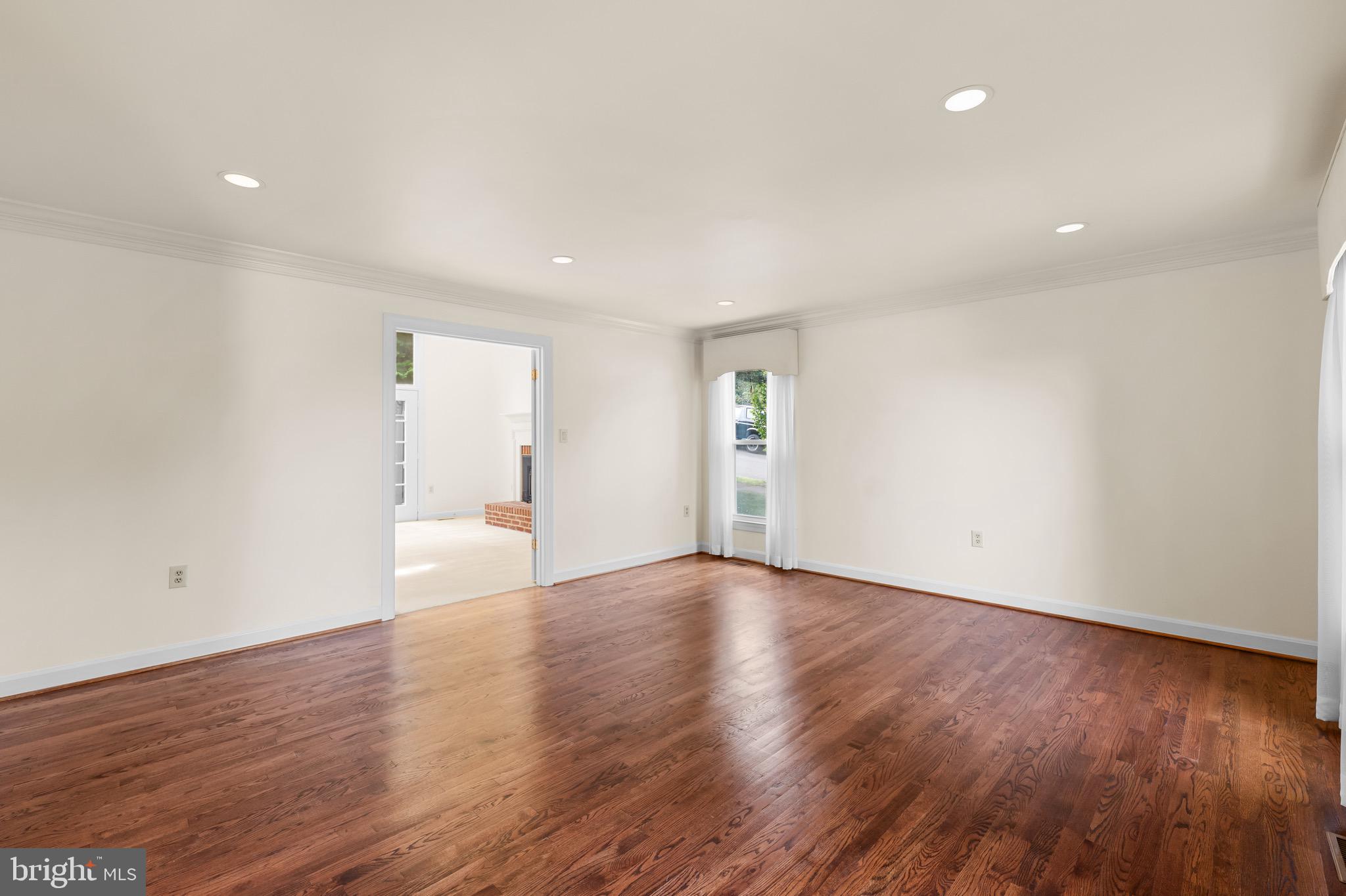 ARLINGTON RIDGE - Residential Lease