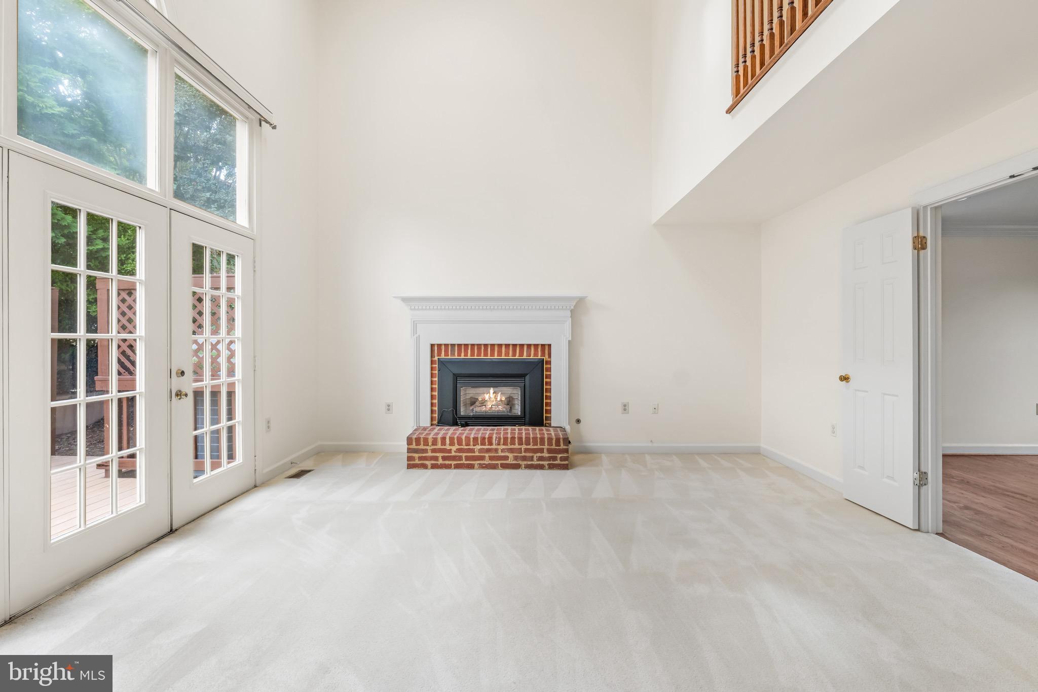 ARLINGTON RIDGE - Residential Lease