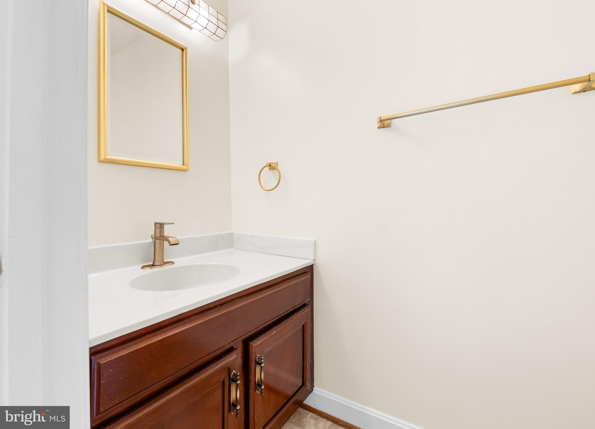 ARLINGTON RIDGE - Residential Lease