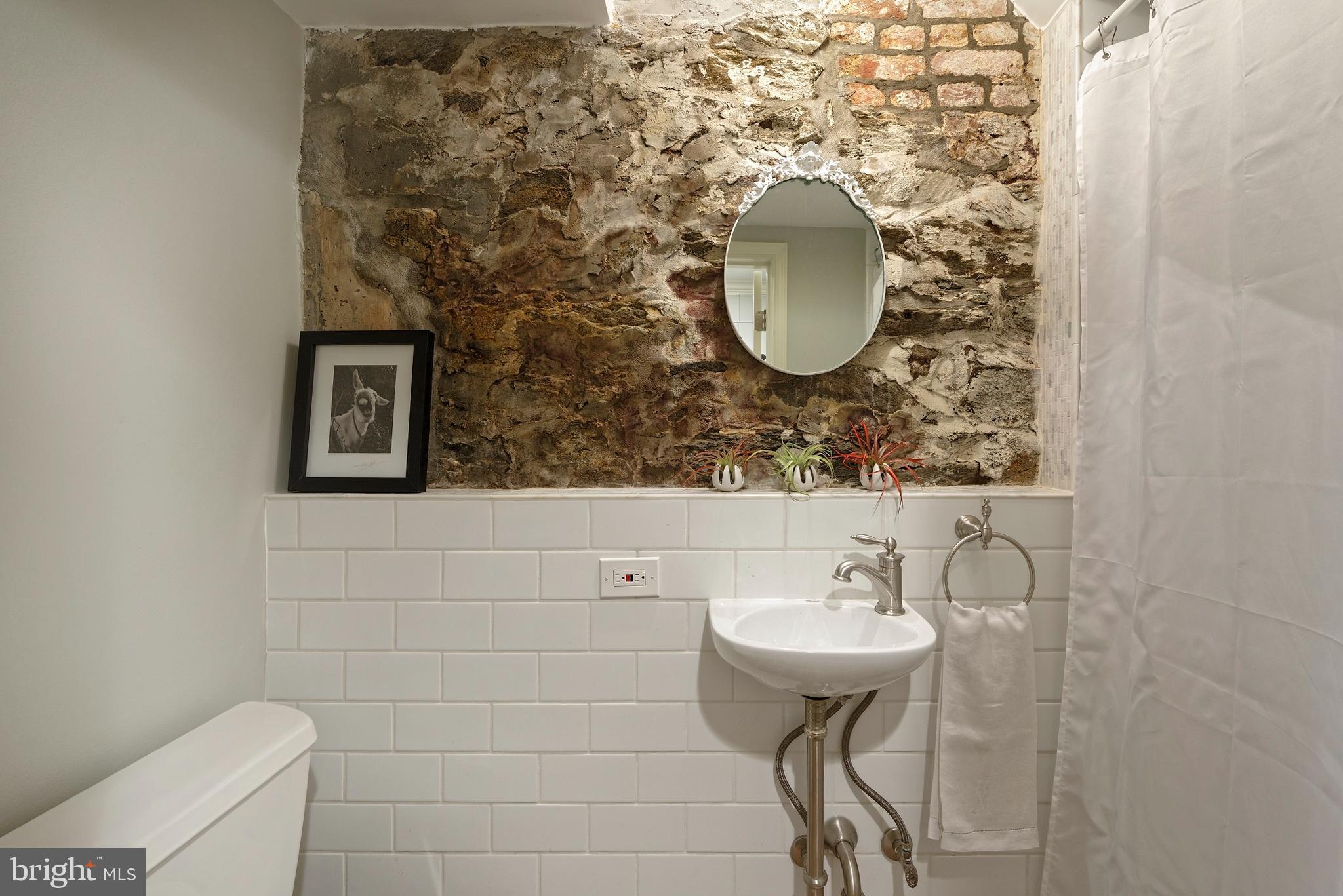 OLD TOWN ALEXANDRIA - Residential