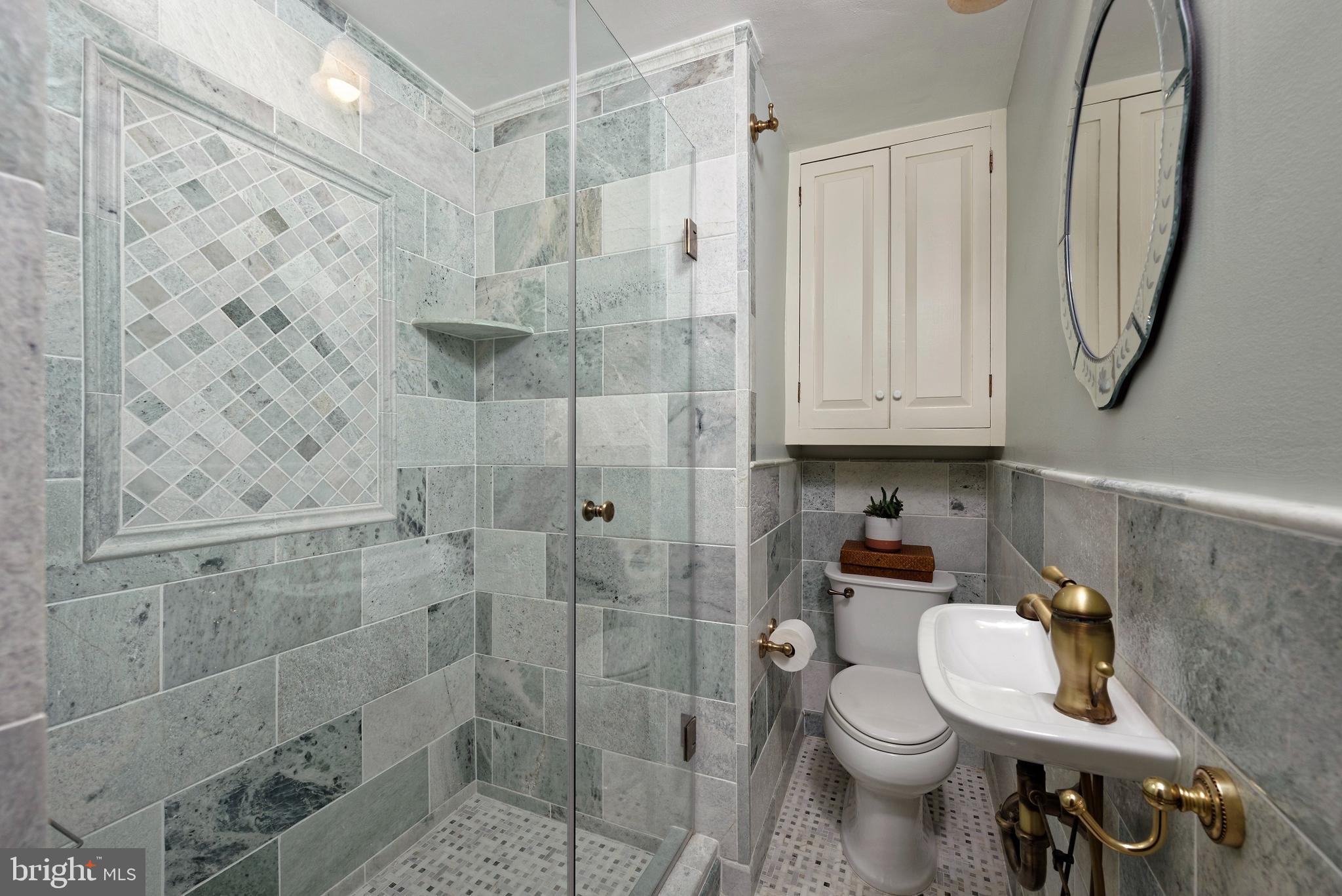 OLD TOWN ALEXANDRIA - Residential