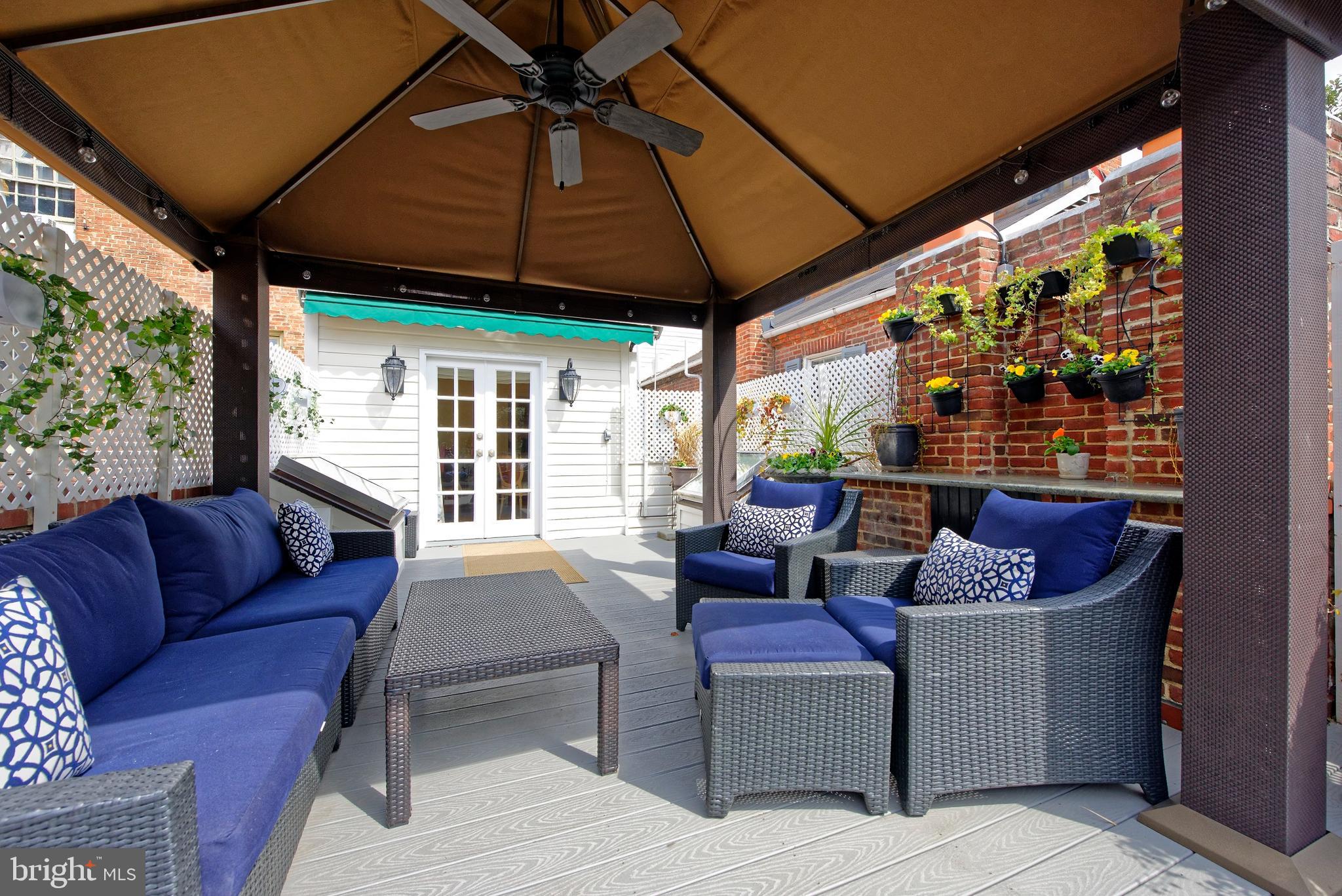 OLD TOWN ALEXANDRIA - Residential