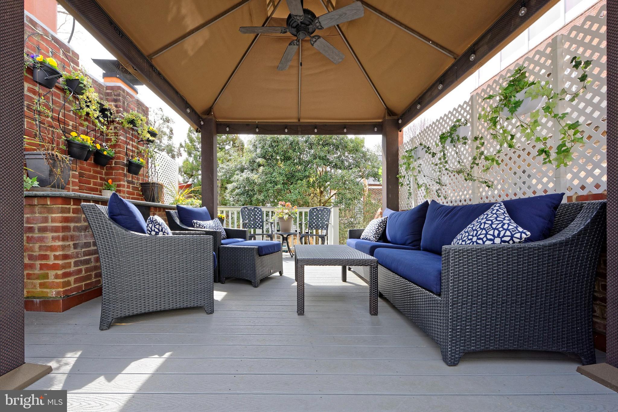 OLD TOWN ALEXANDRIA - Residential