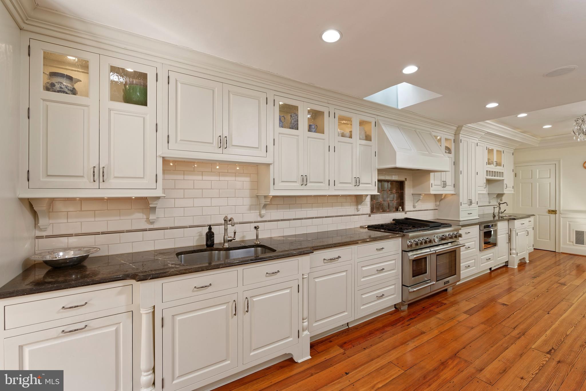 OLD TOWN ALEXANDRIA - Residential