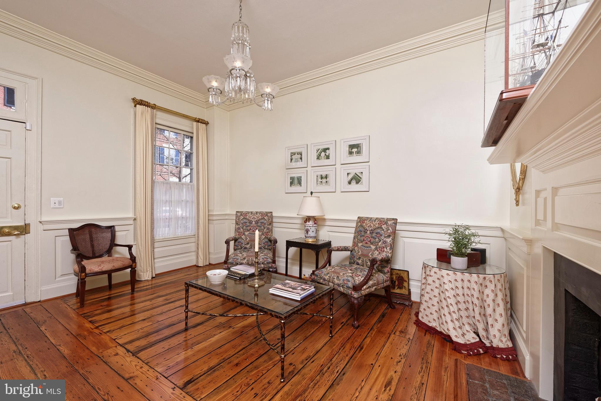 OLD TOWN ALEXANDRIA - Residential