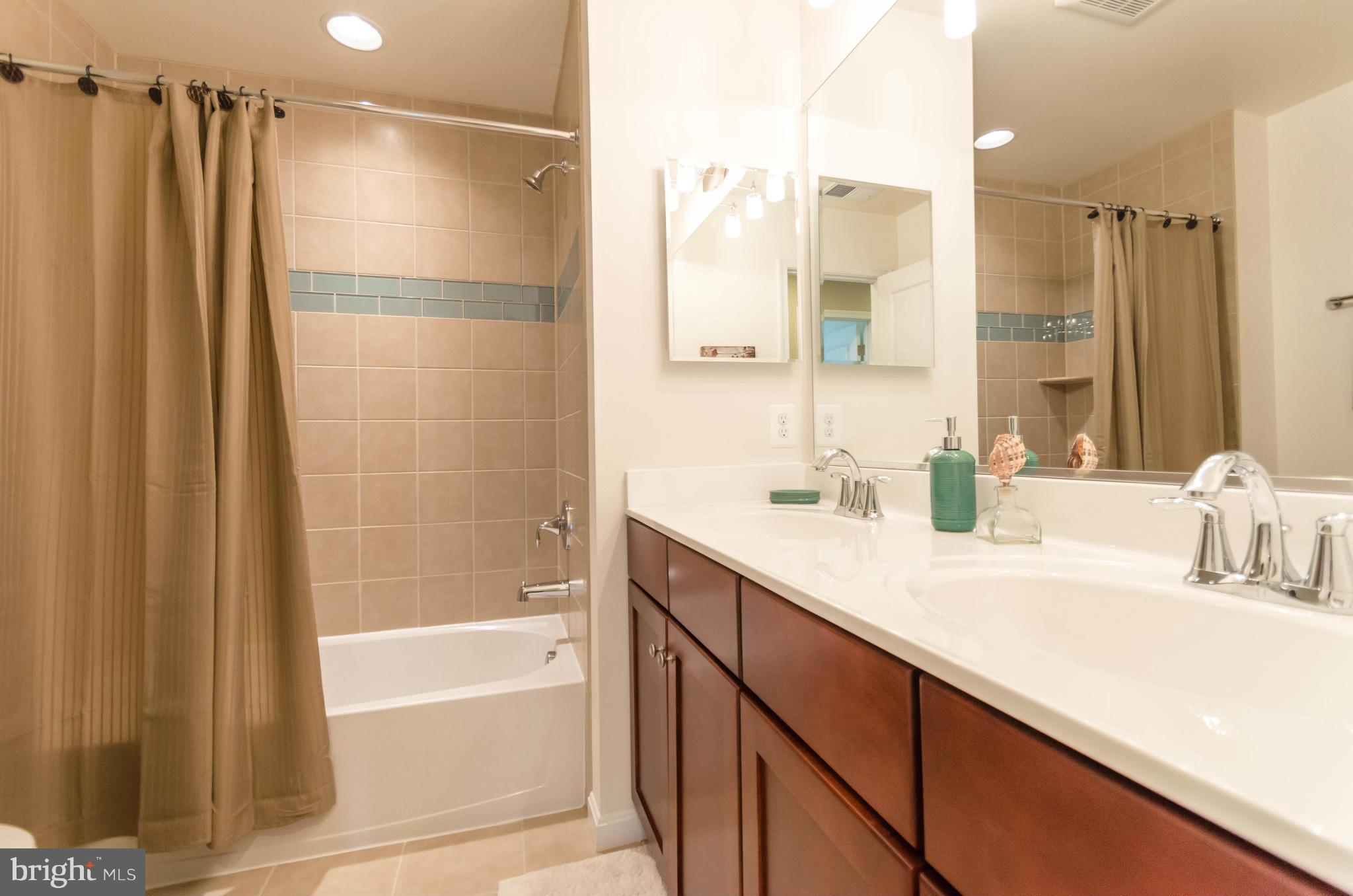 DOVER DOWNS - Residential