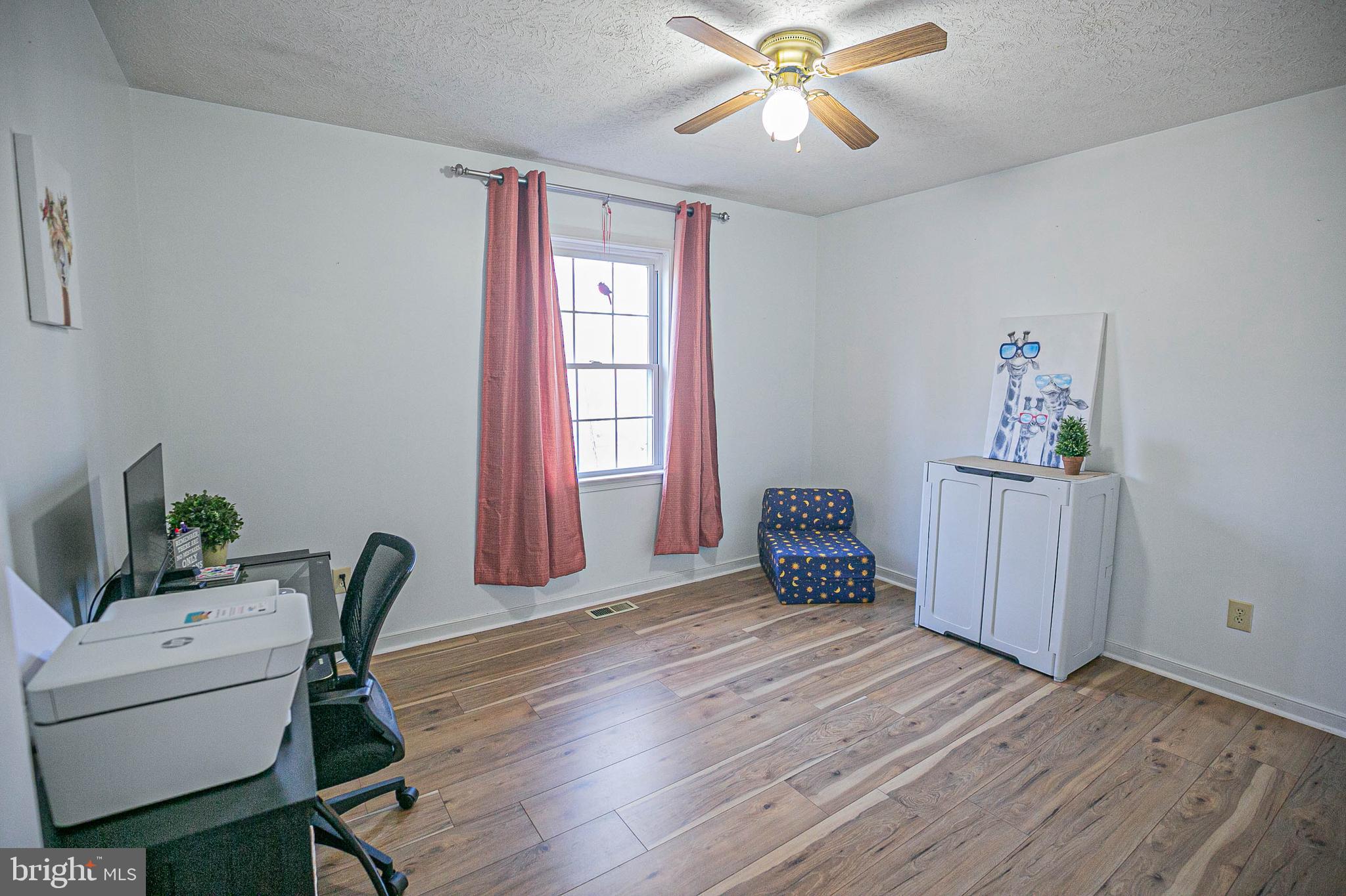 LAKE CAROLINE - Residential