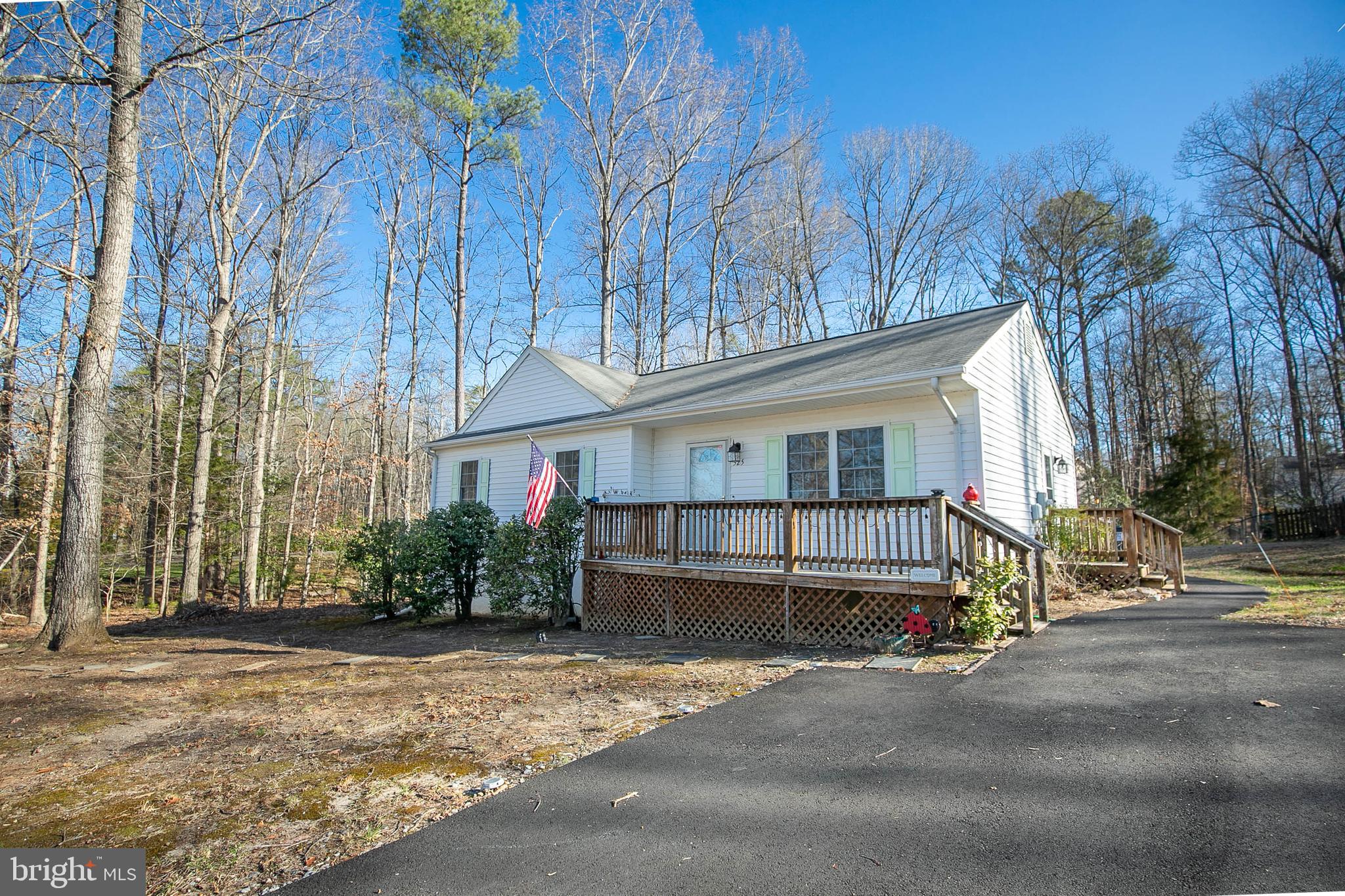 LAKE CAROLINE - Residential