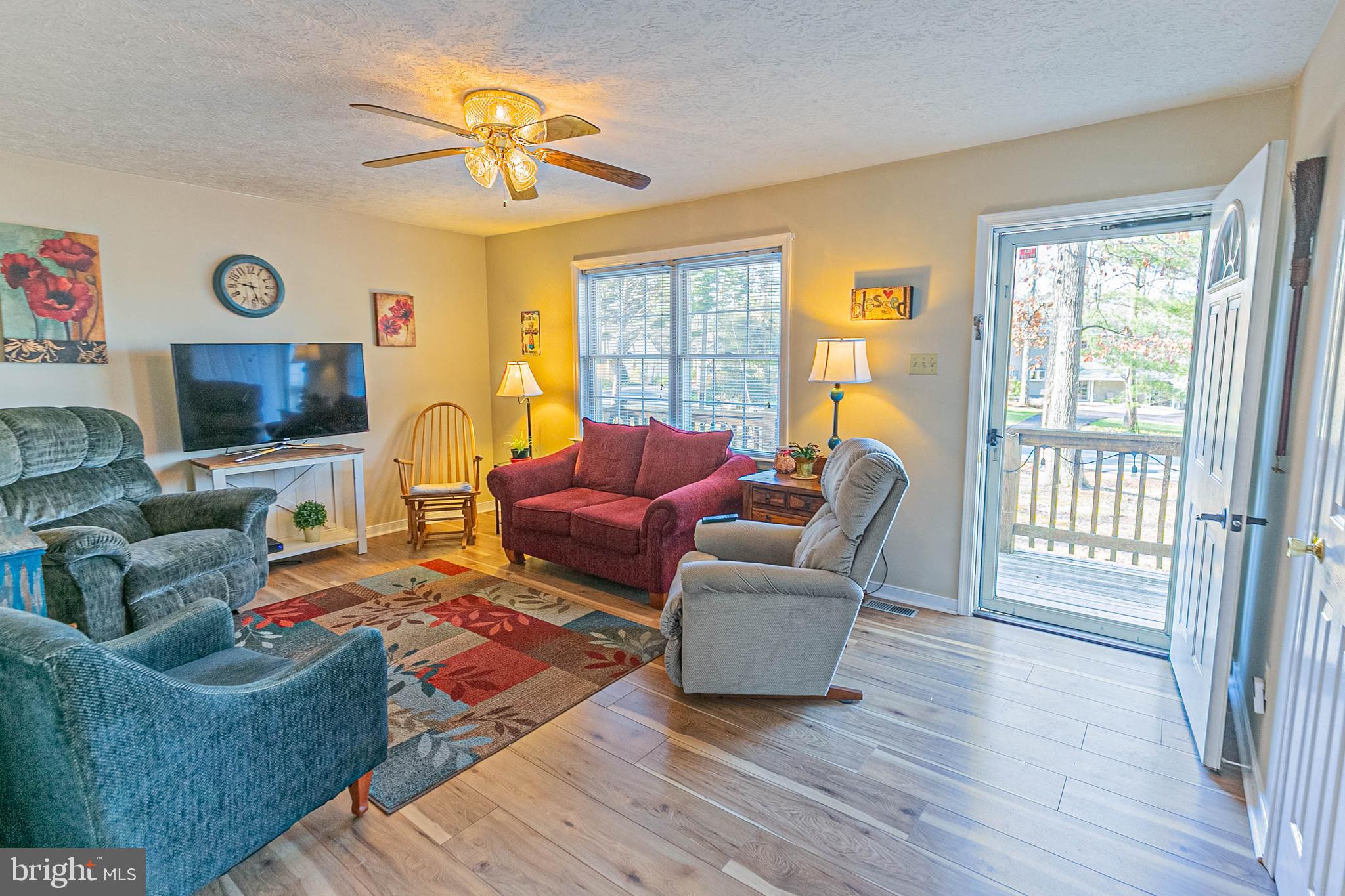 LAKE CAROLINE - Residential