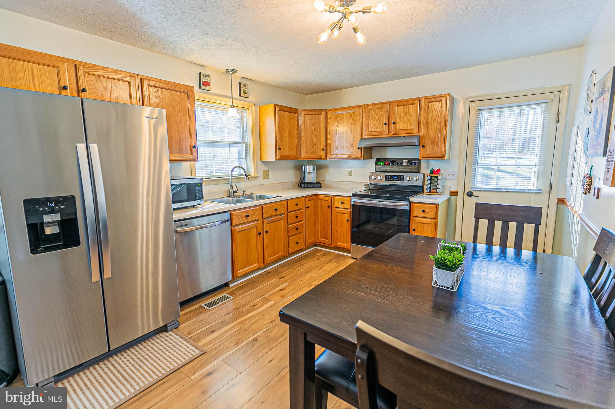 LAKE CAROLINE - Residential