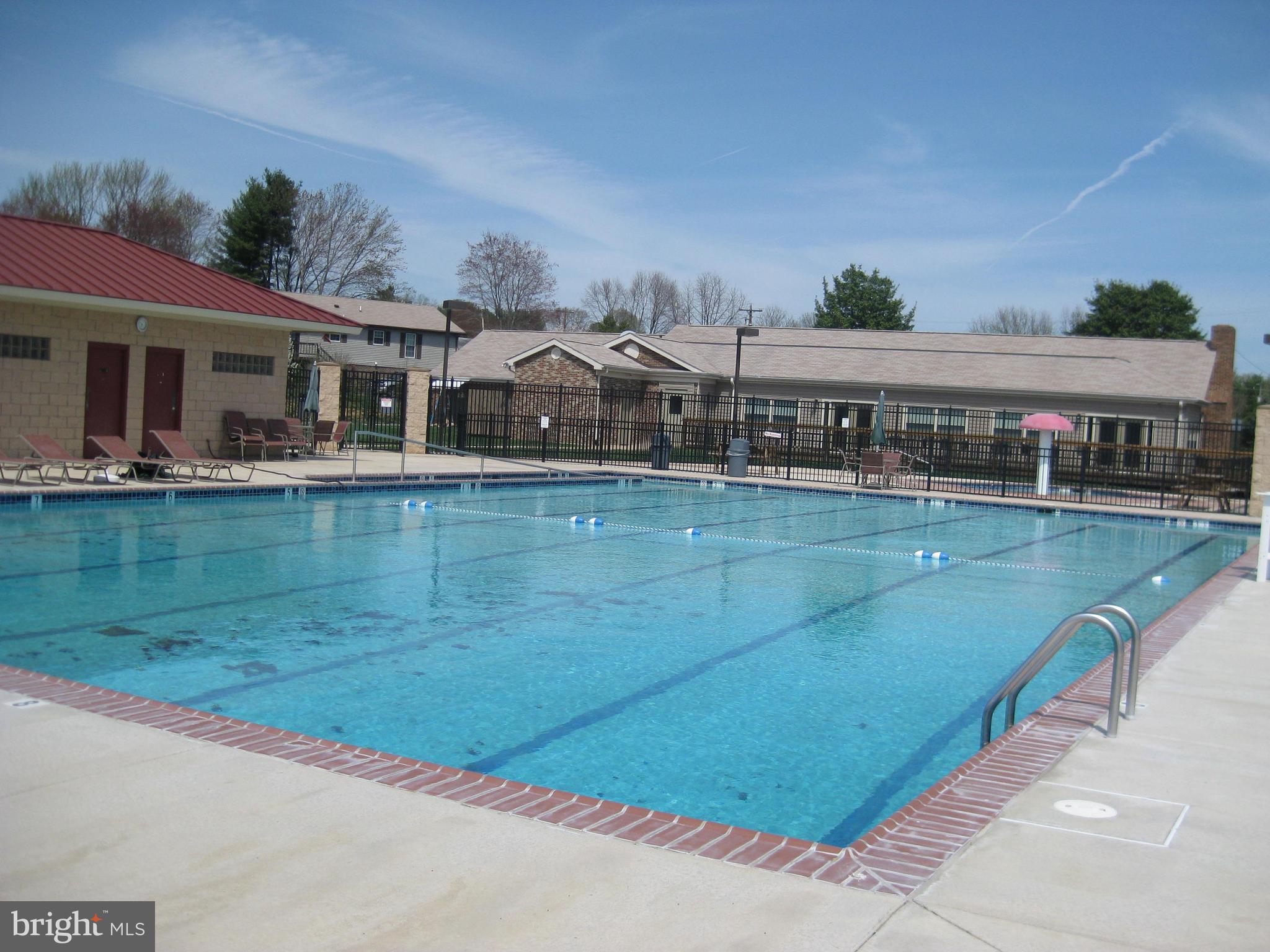 LAKE CAROLINE - Residential