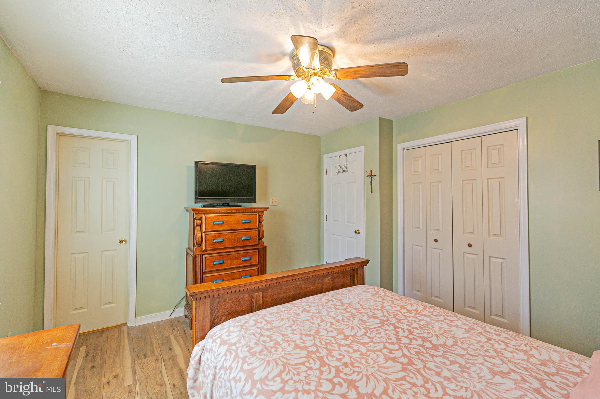 LAKE CAROLINE - Residential